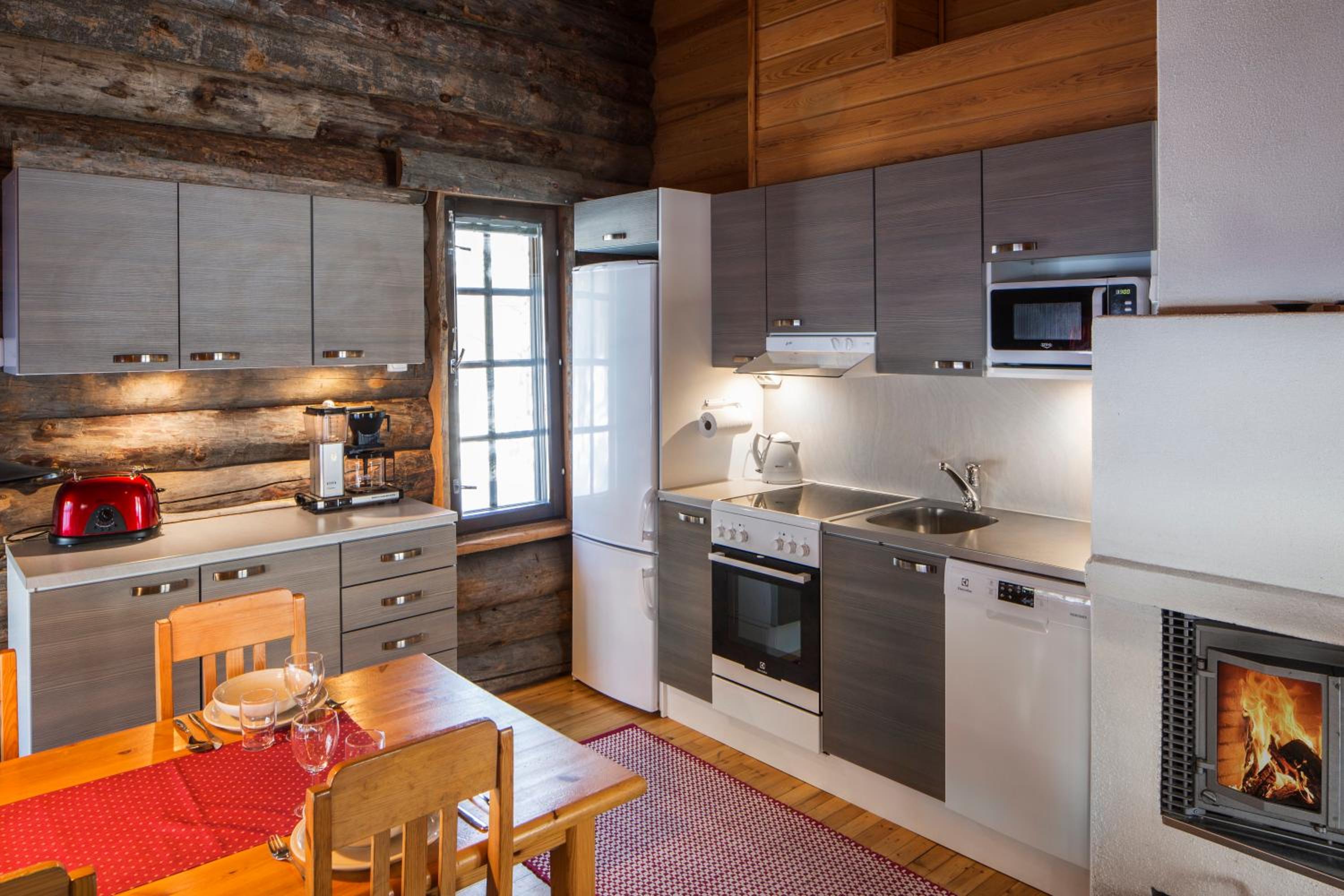 Three-Bedroom Cottage with Sauna photo 3