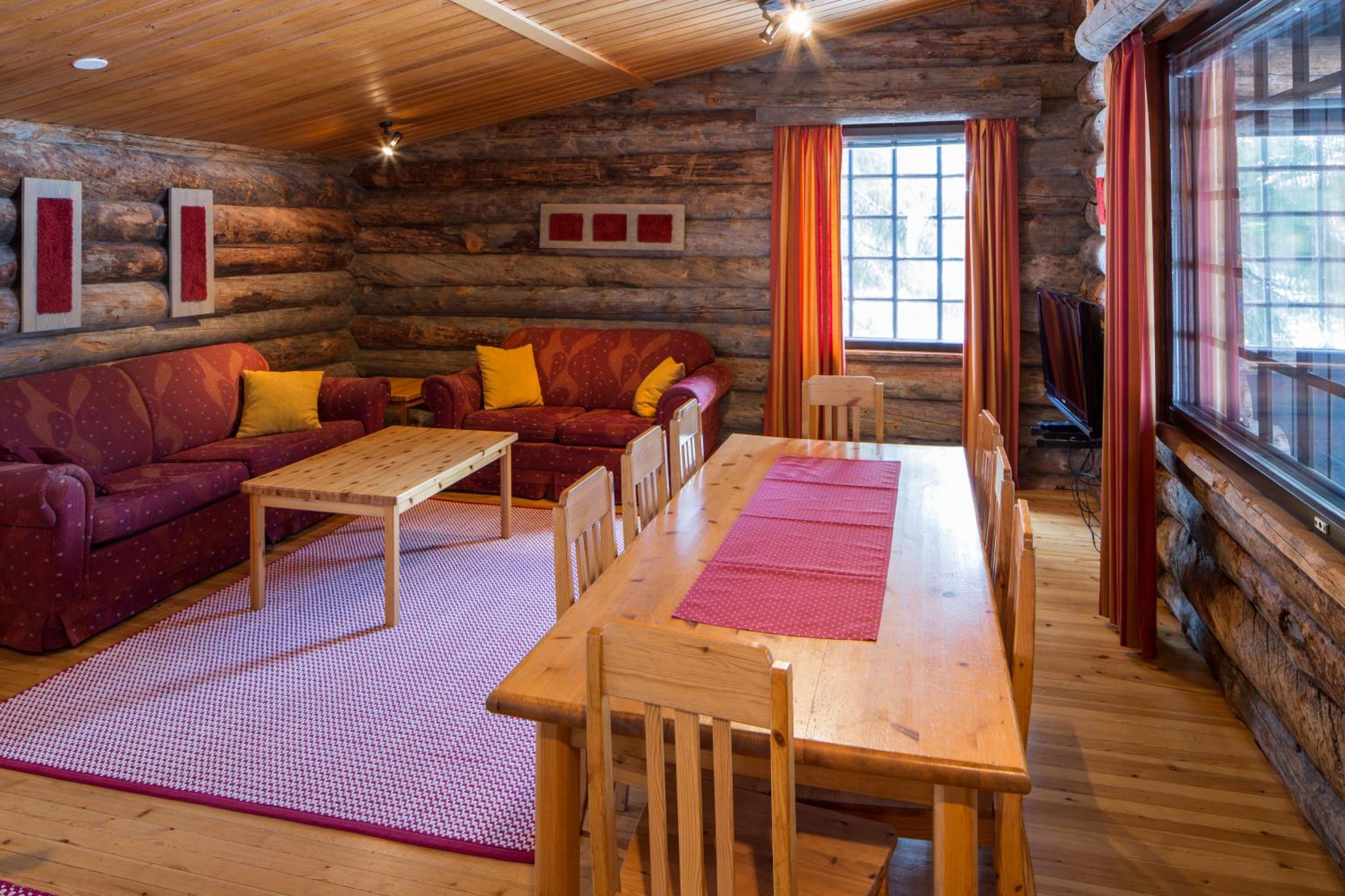 Three-Bedroom Cottage with Sauna photo 1