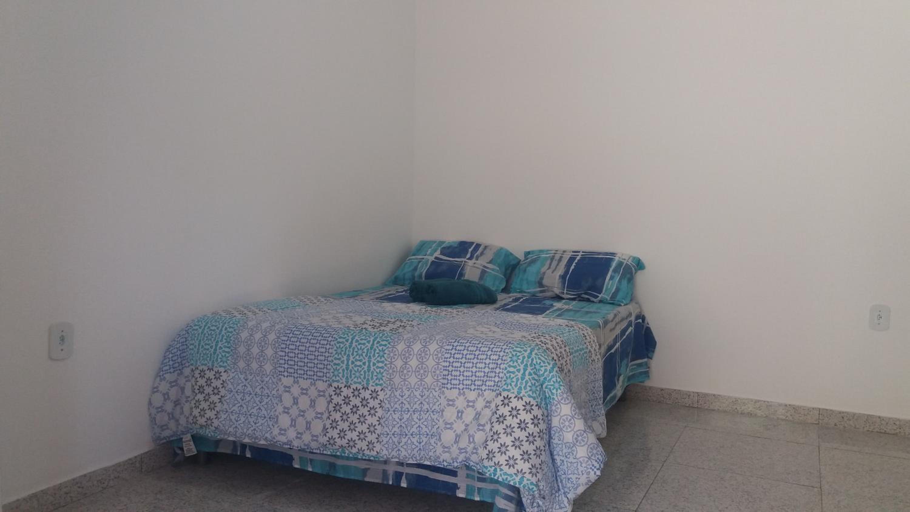 Quadruple Room with Private Bathroom - Photo 4