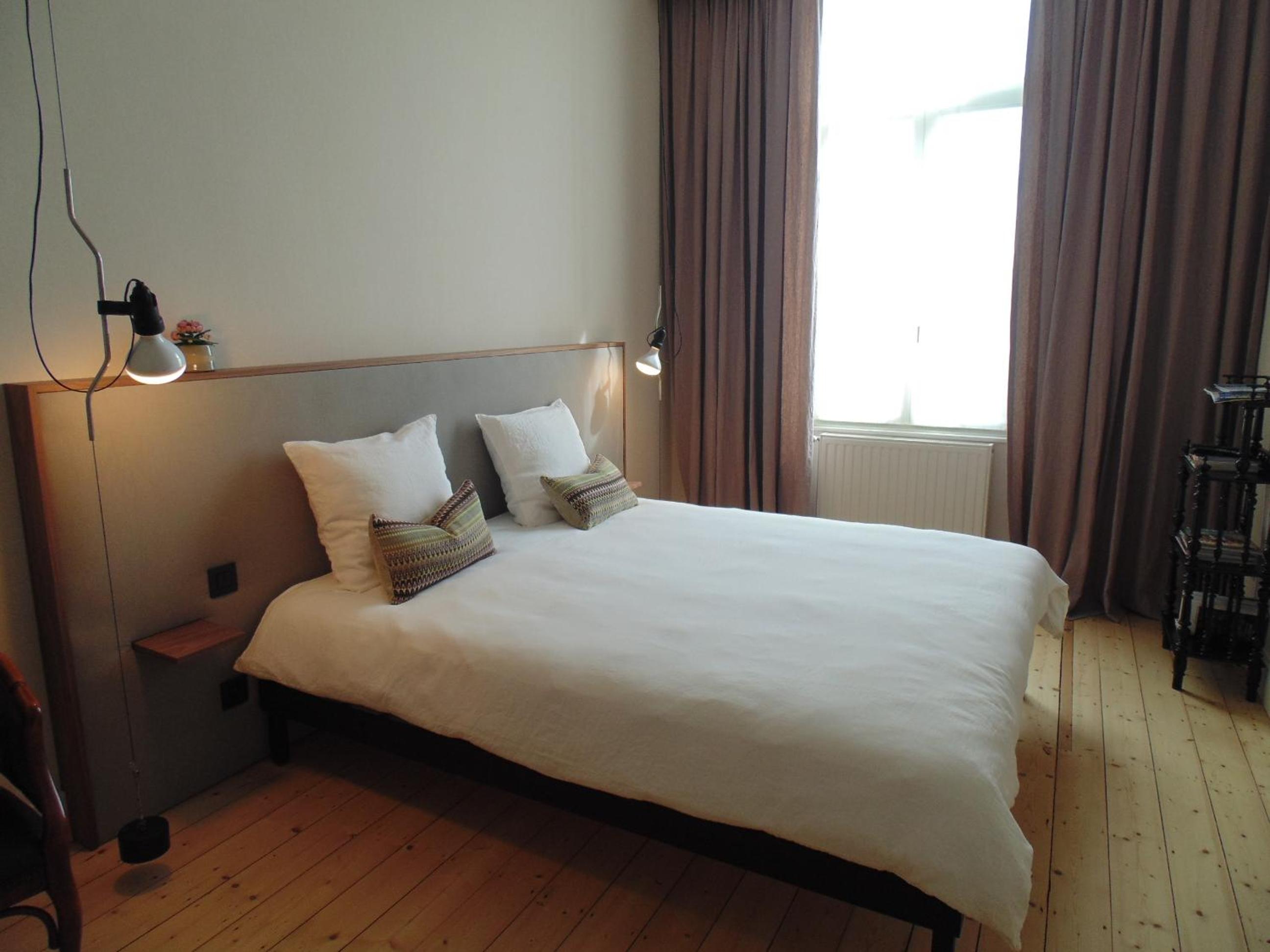 Deluxe King Room photo 3
