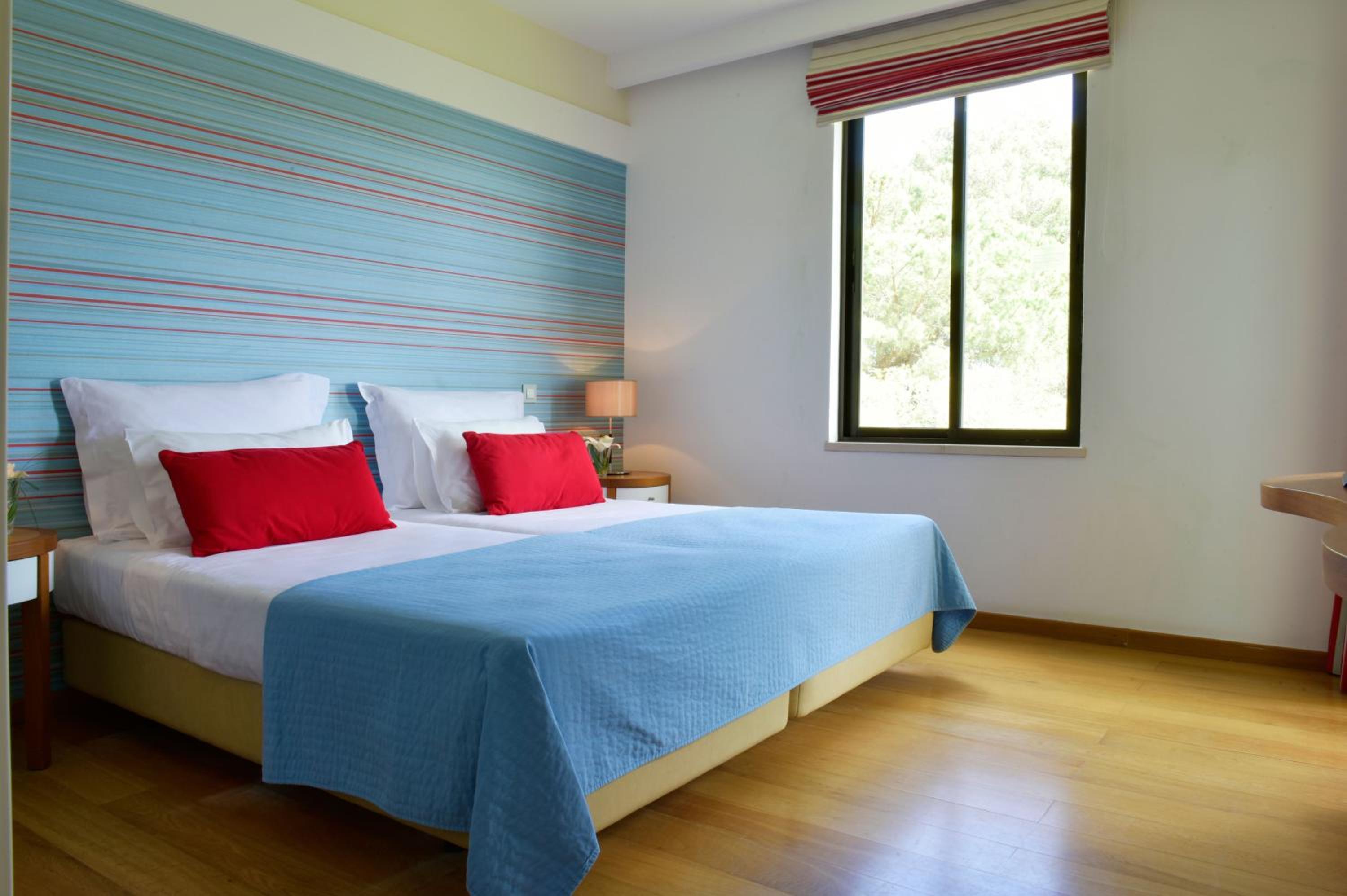Suite with Garden View - Photo 3