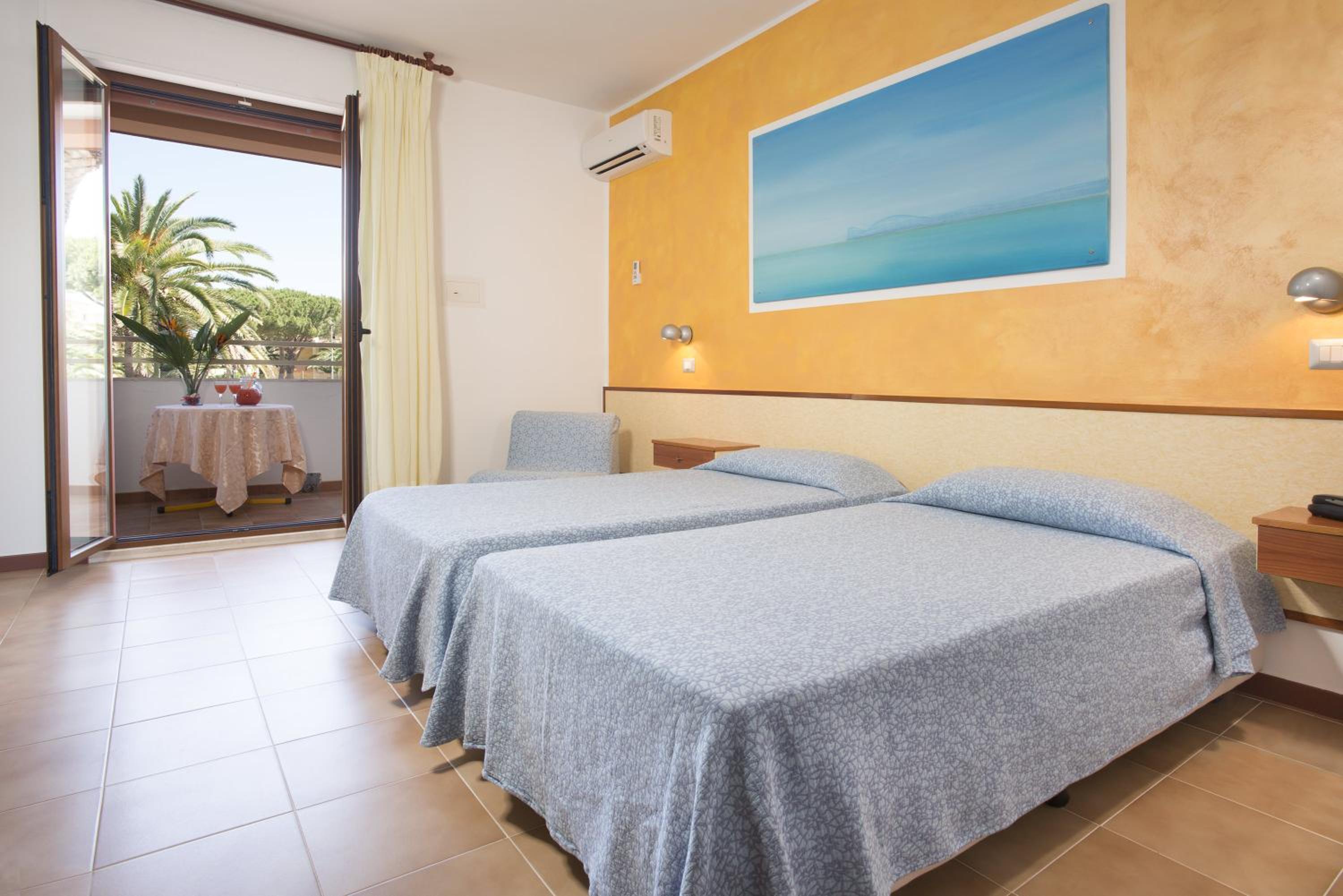 Double or Twin Room - Photo 1