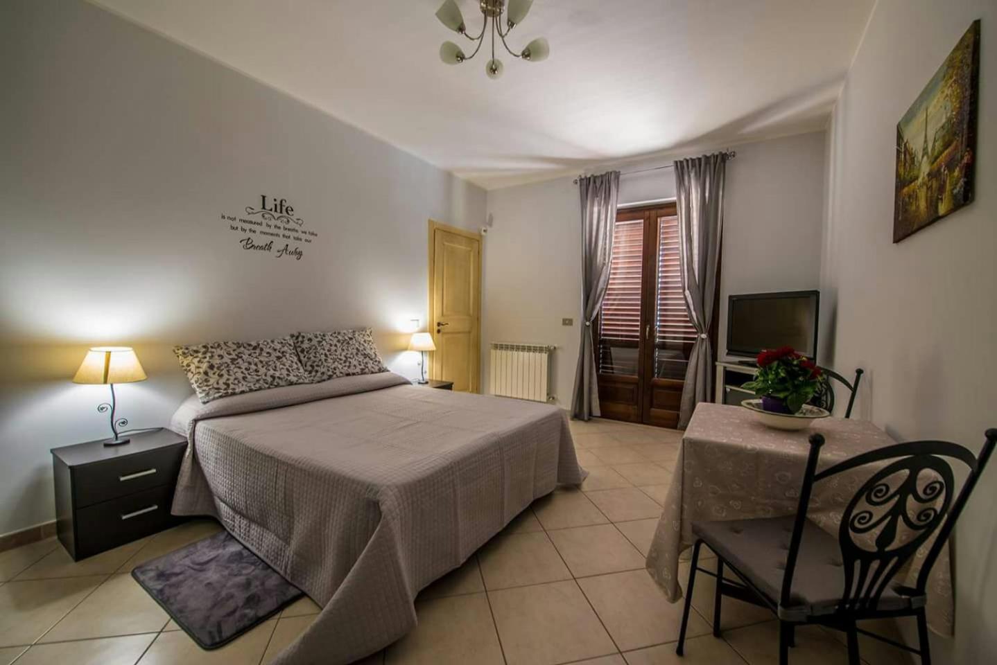 Double Room photo 3