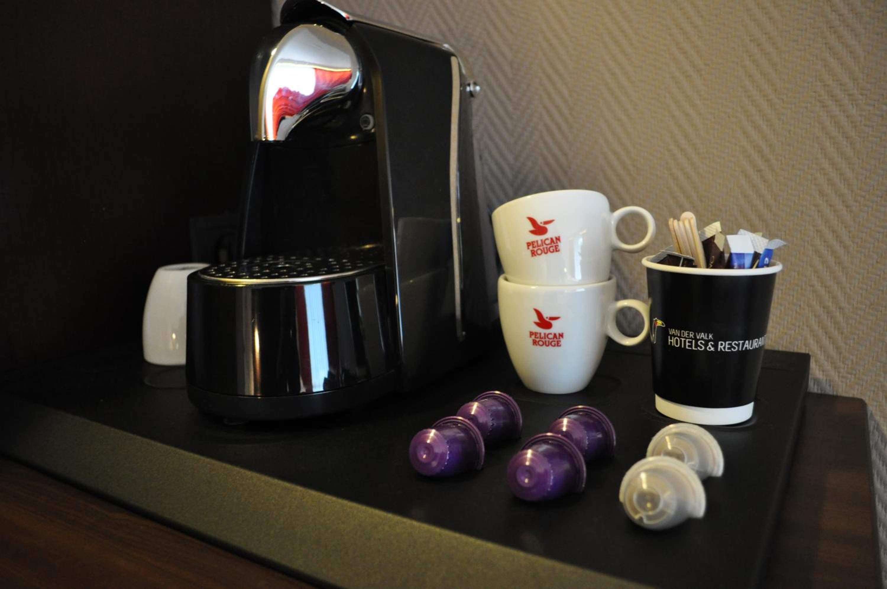 Standaard kamer met 2 aparte bedden – voorzijde hotel photo 3