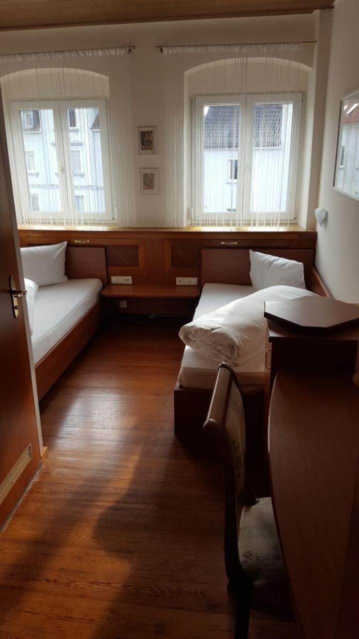 Standard Twin Room - Photo 1