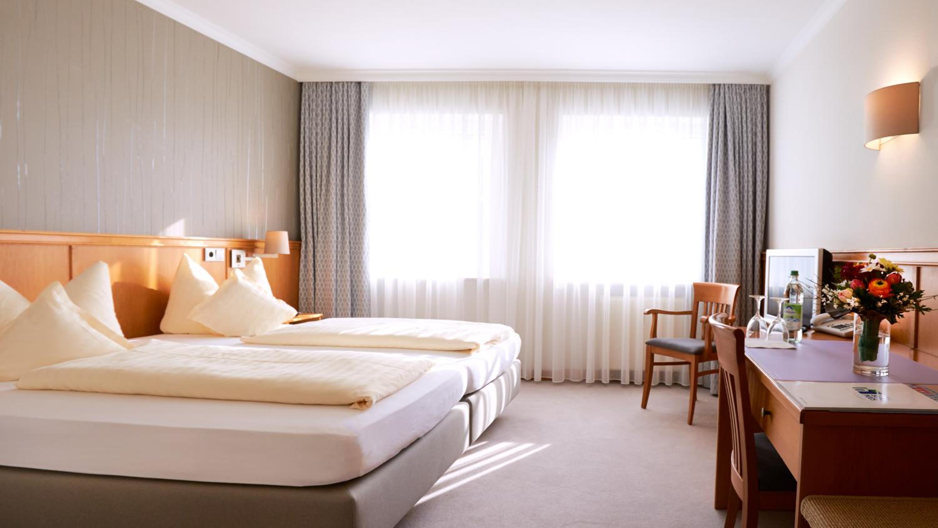 Double or Twin Room photo 3