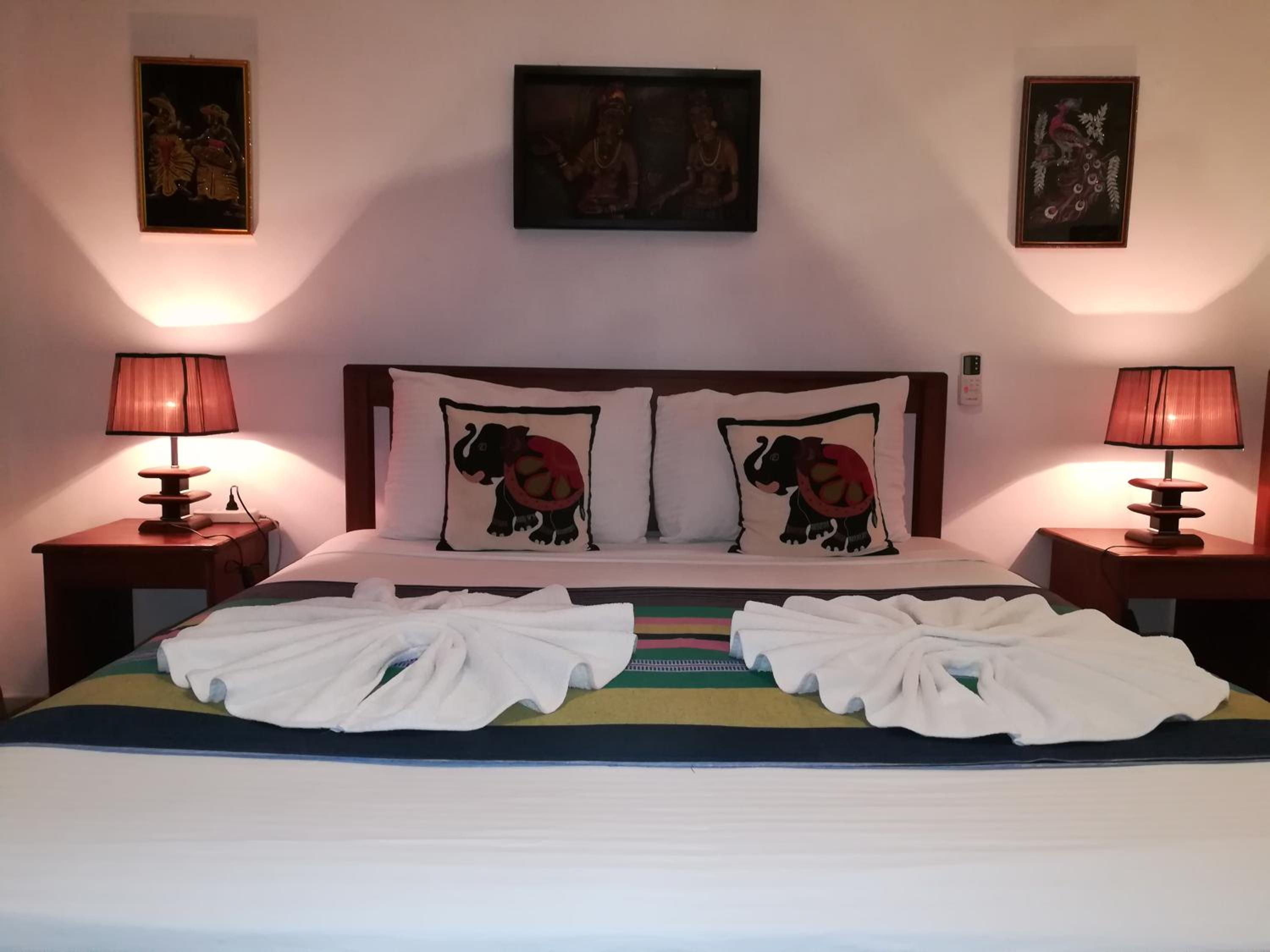 Deluxe Double Room with Garden View