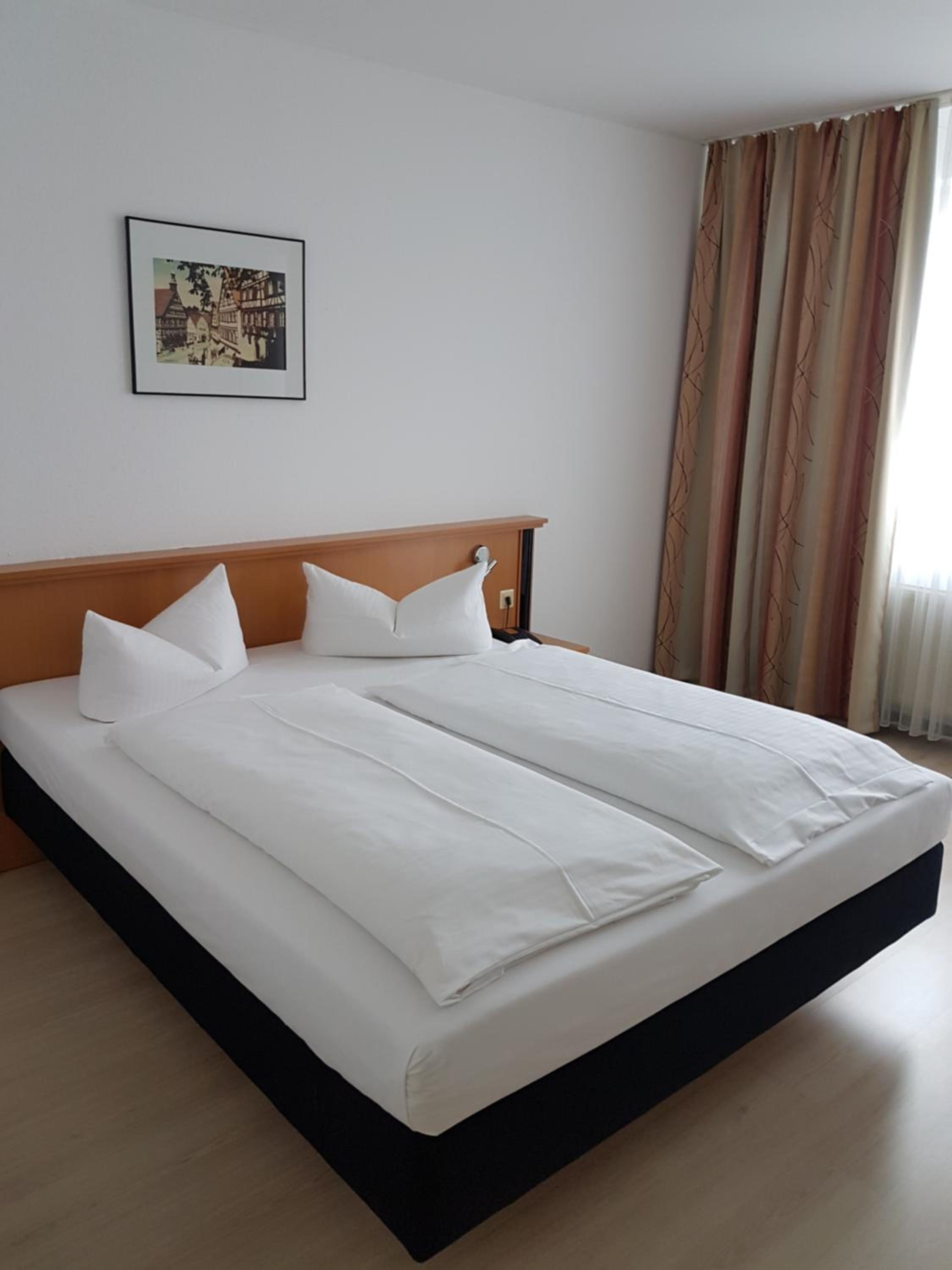 Double Room - Photo 5