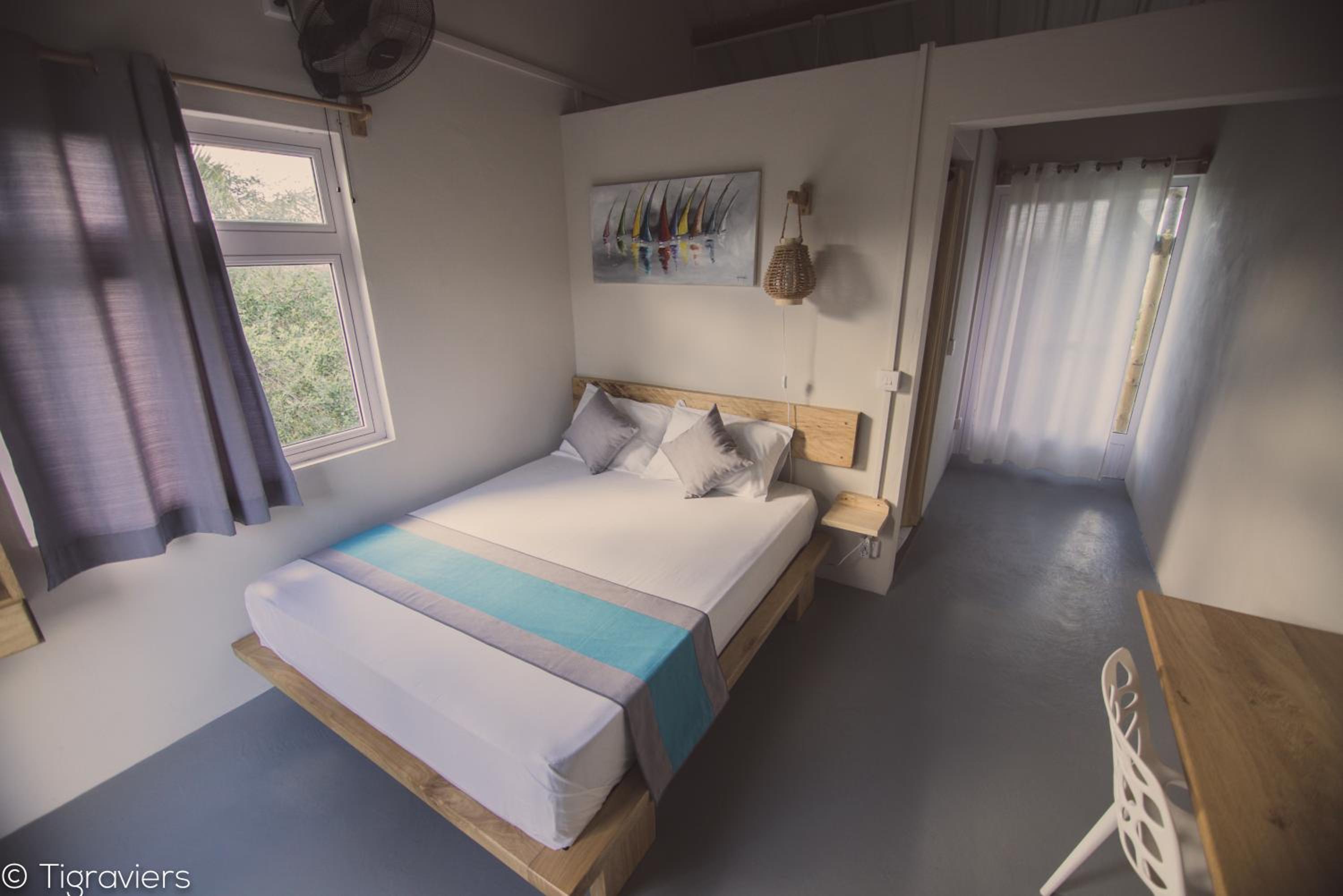 Double Room with Sea View - Photo 7