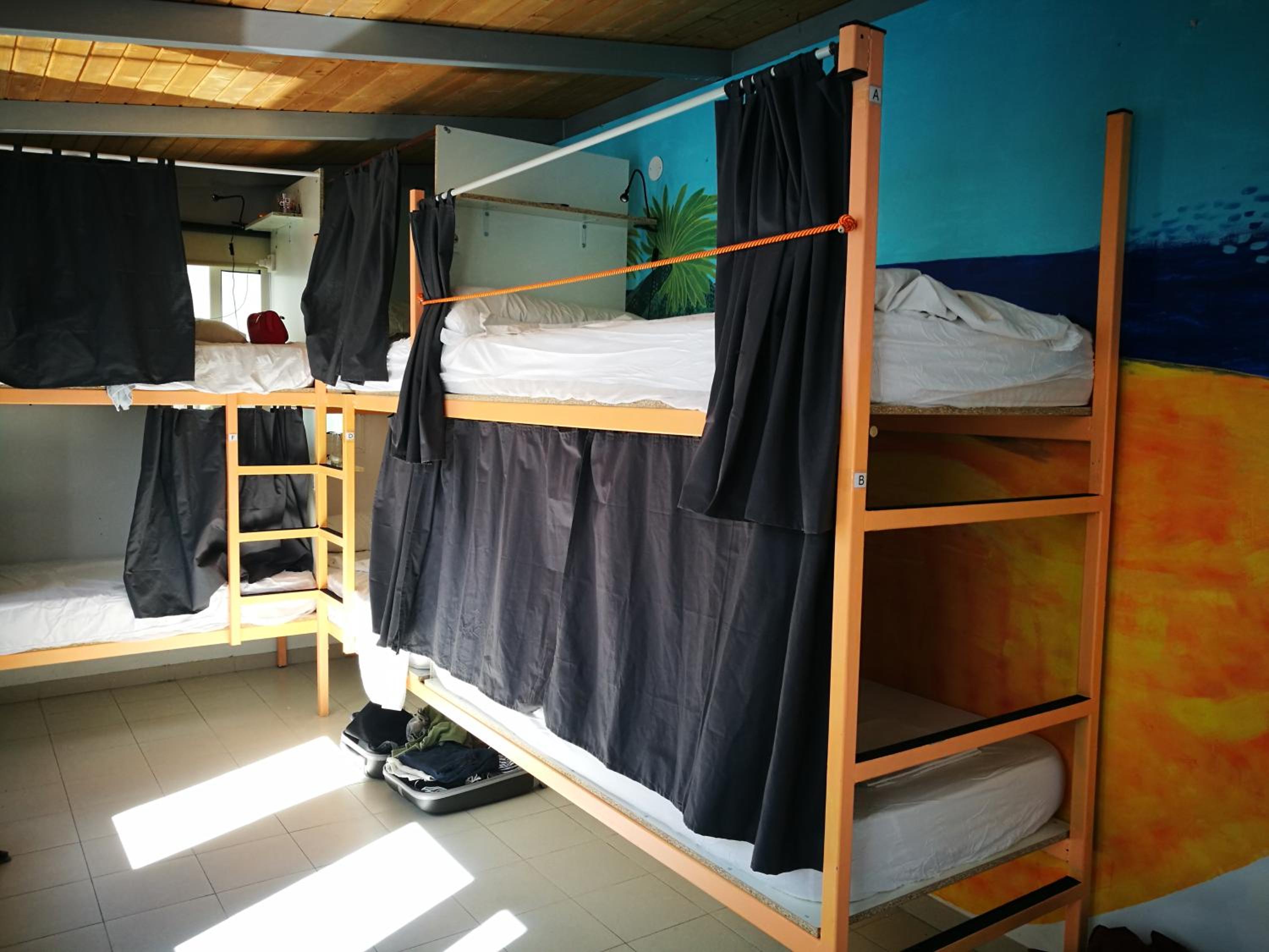 Cama en Habitación Compartida Mixta de 8 Camas