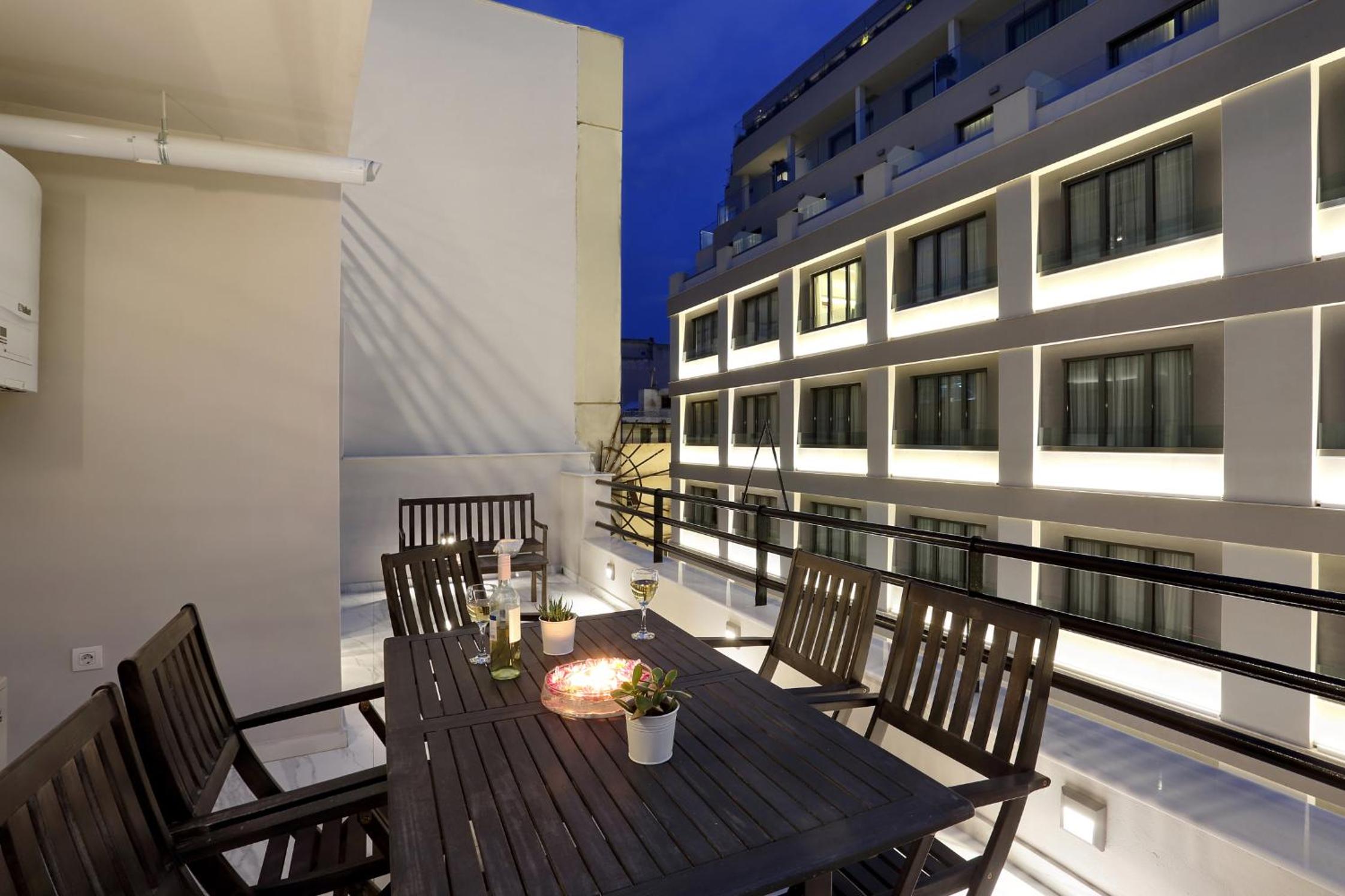 Penthouse Apartment photo 2