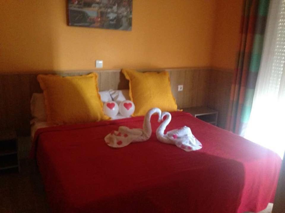 Twin Room - Photo 1