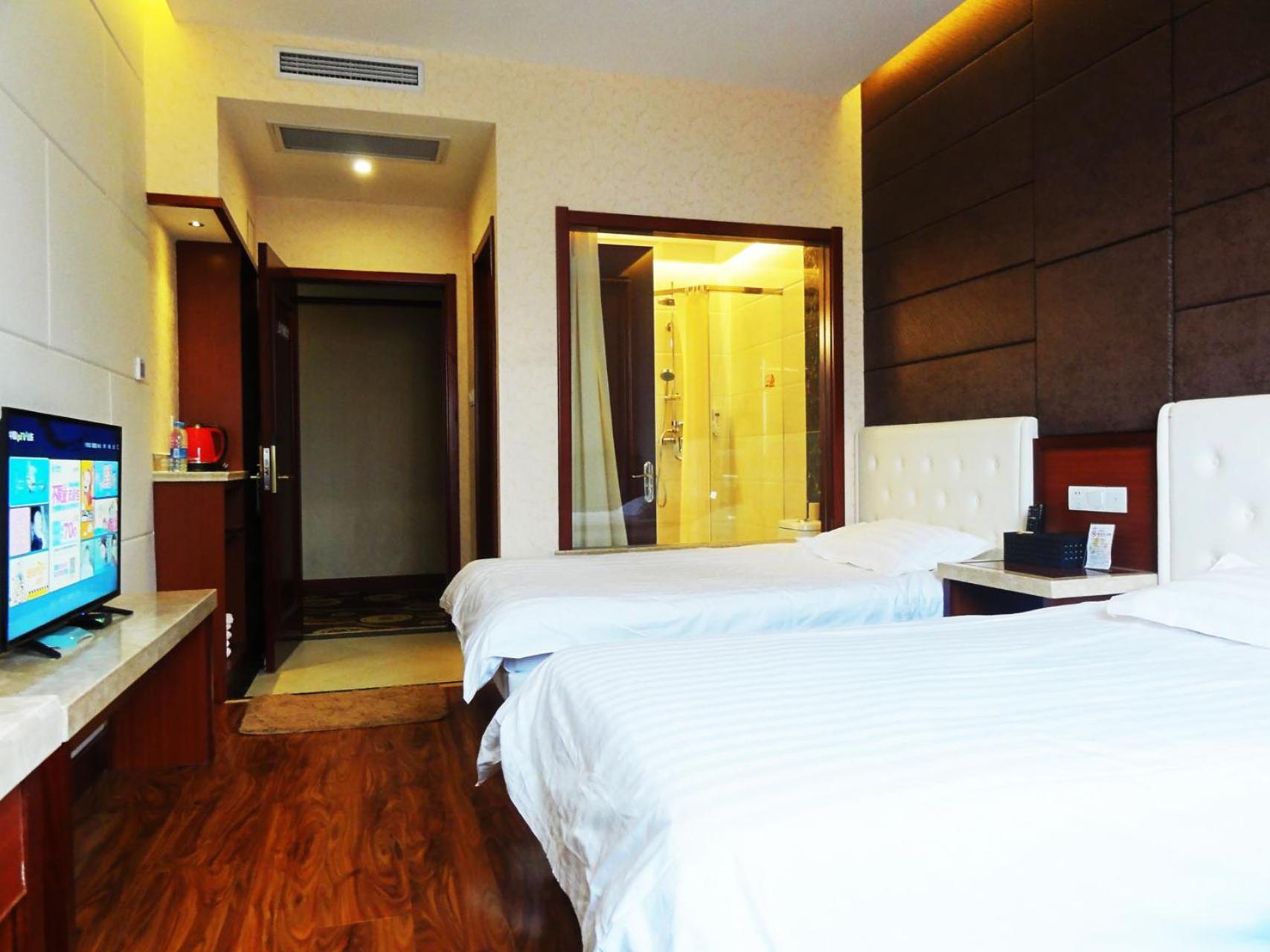Twin Room with City View