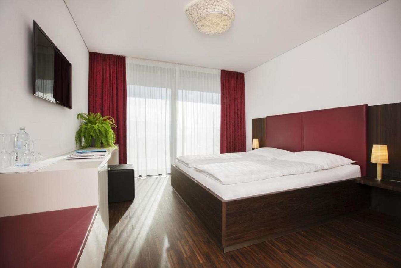 Double Room with Garden View photo 3