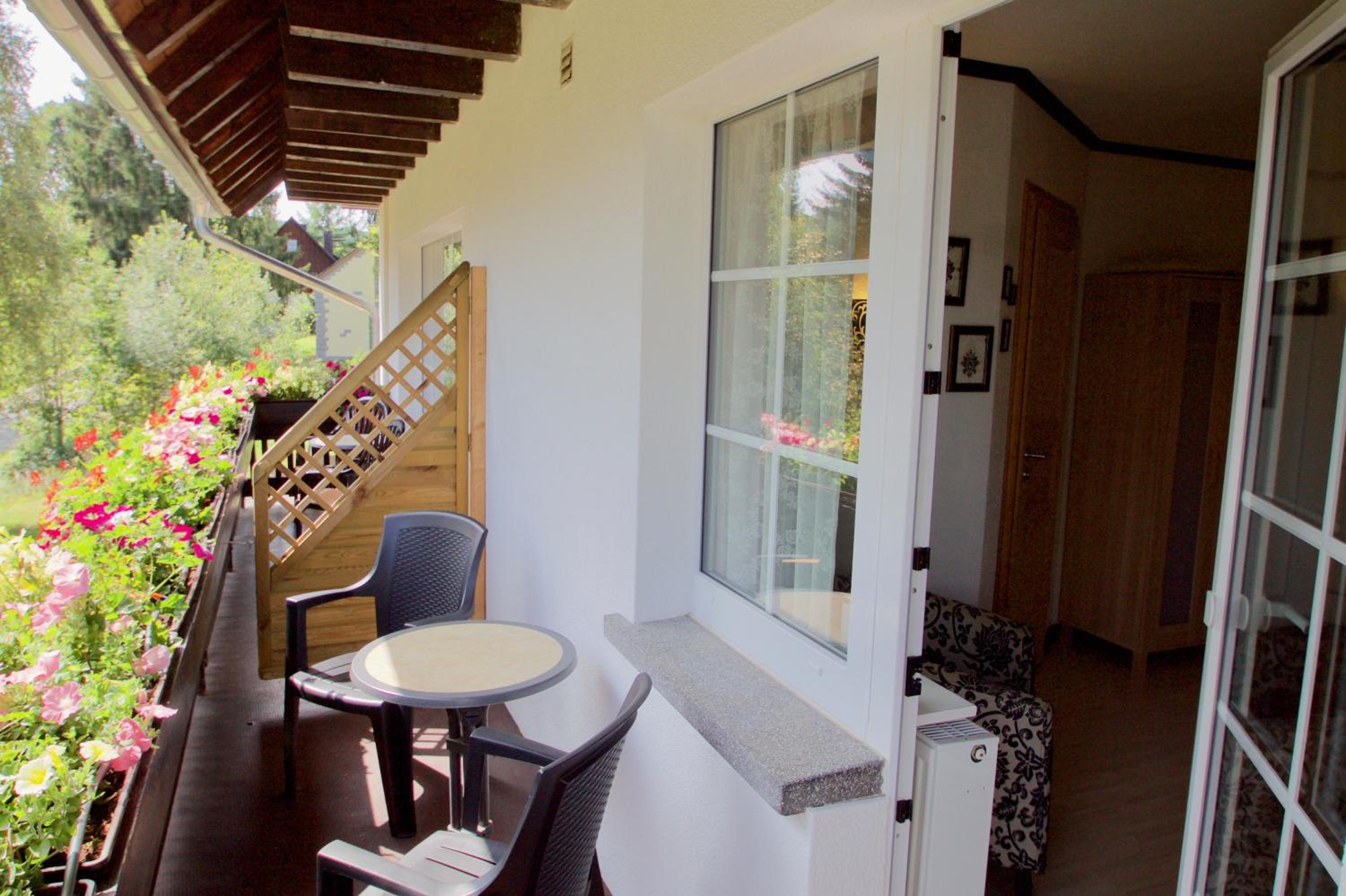 Double Room with Balcony photo 3