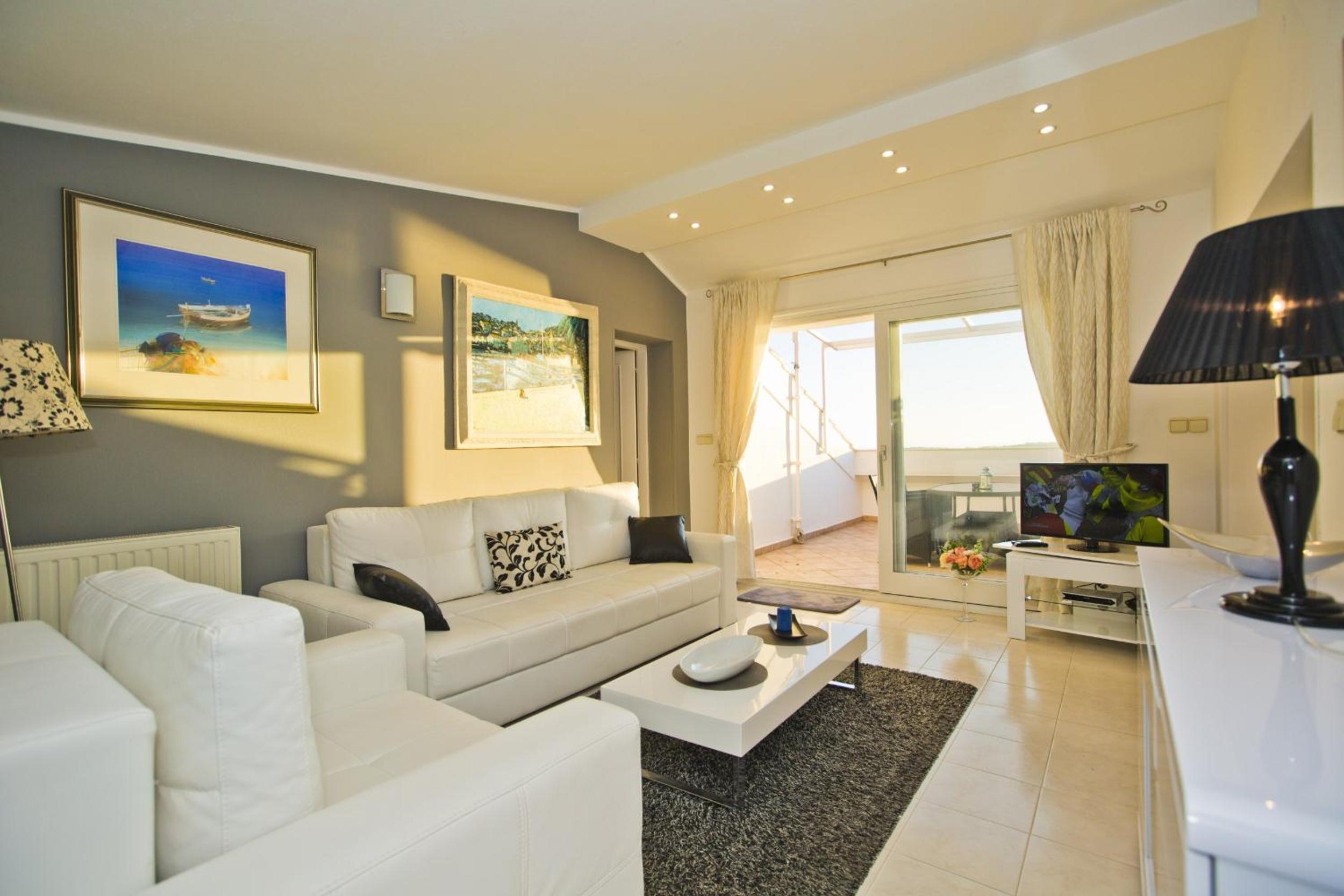 Apartamento de Dos Habitaciones con Vista al Mar (4 Adultos) - Ático