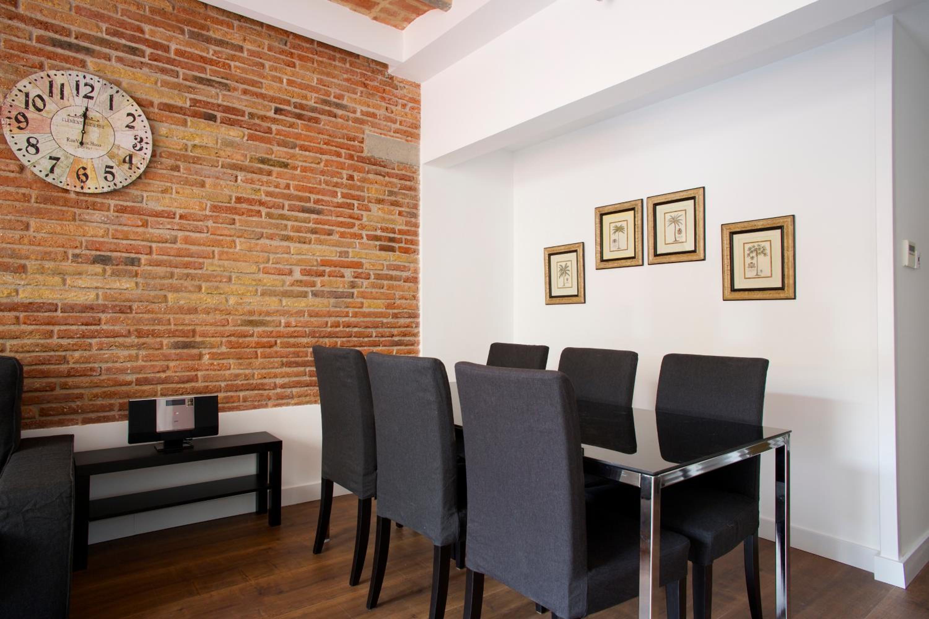 Superior Three-Bedroom Apartment with Terrace photo 3