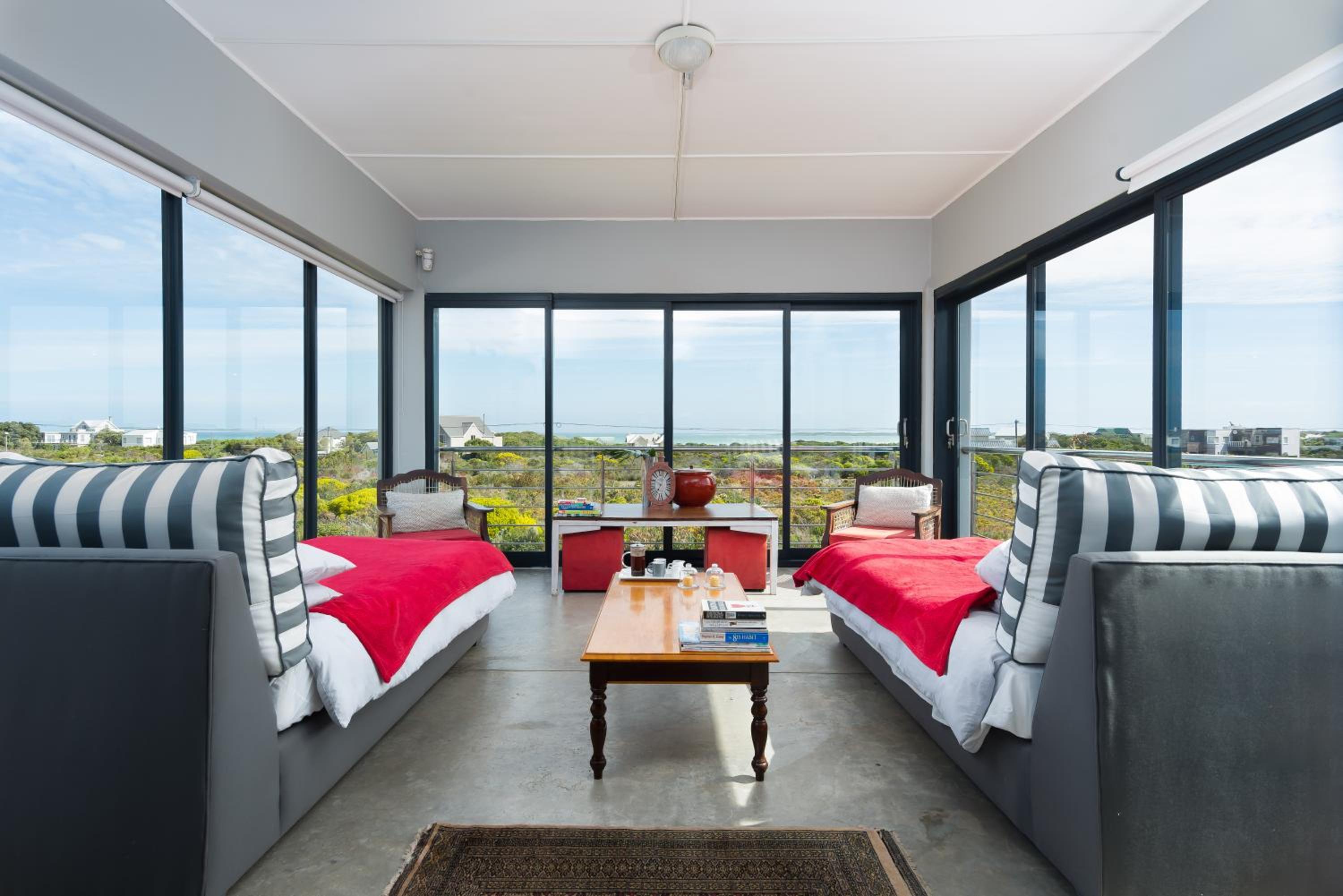 Luxury Queen Room photo 1