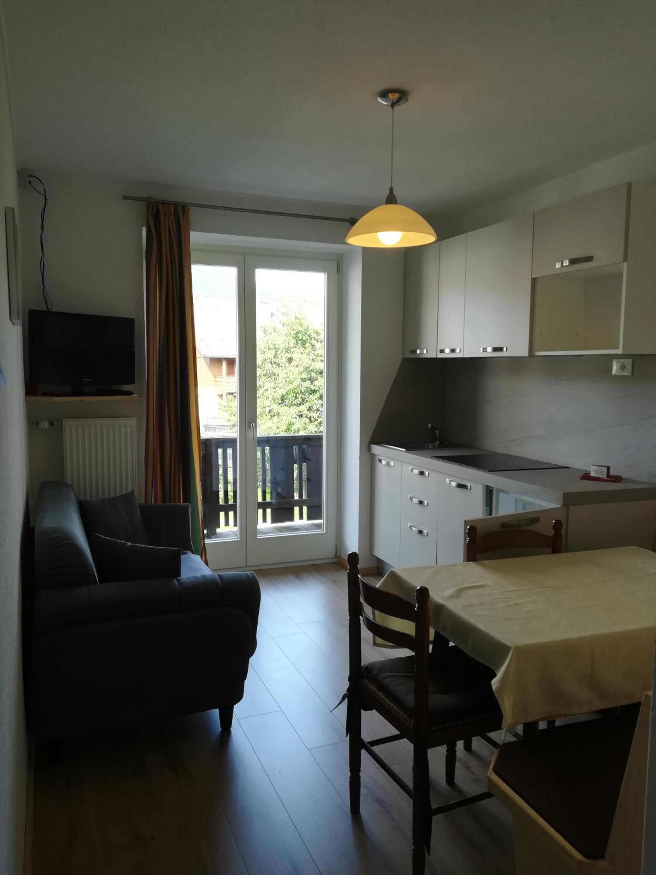 Apartment with Balcony 7 photo 2