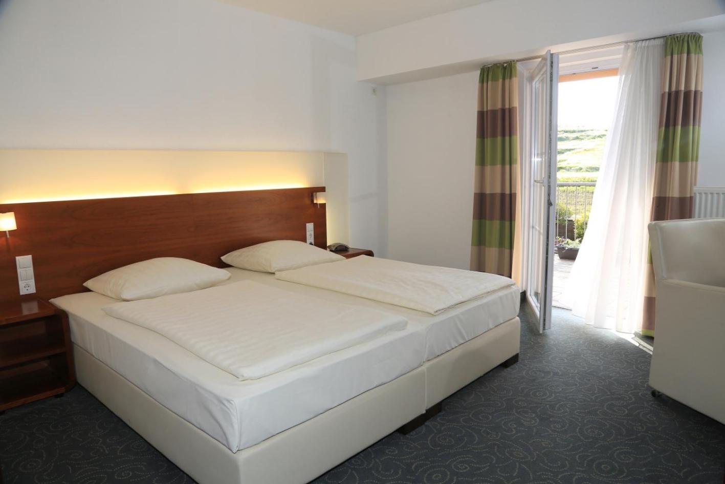 Double Room with Balcony photo 2