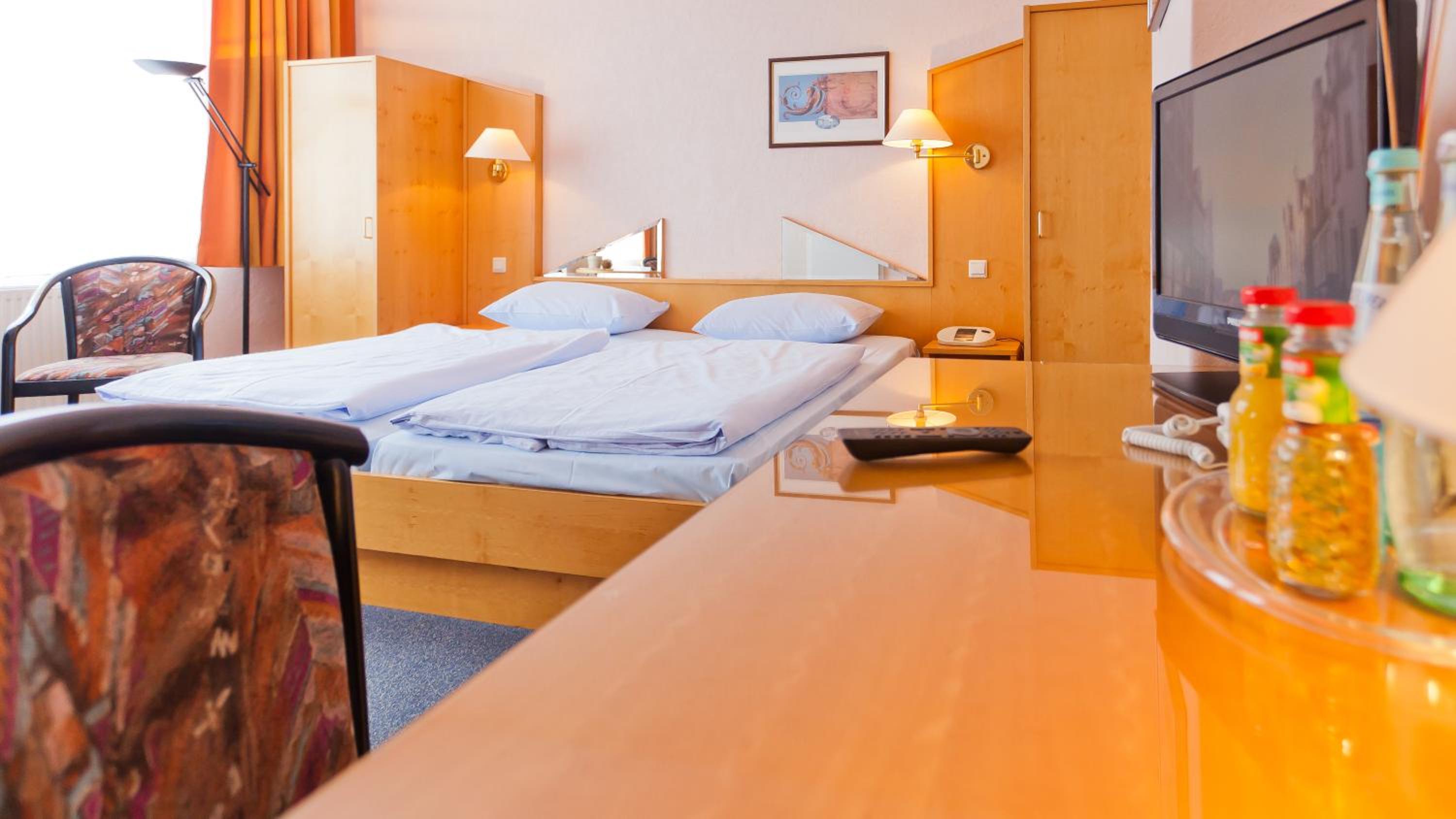 Budget Double Room photo 1