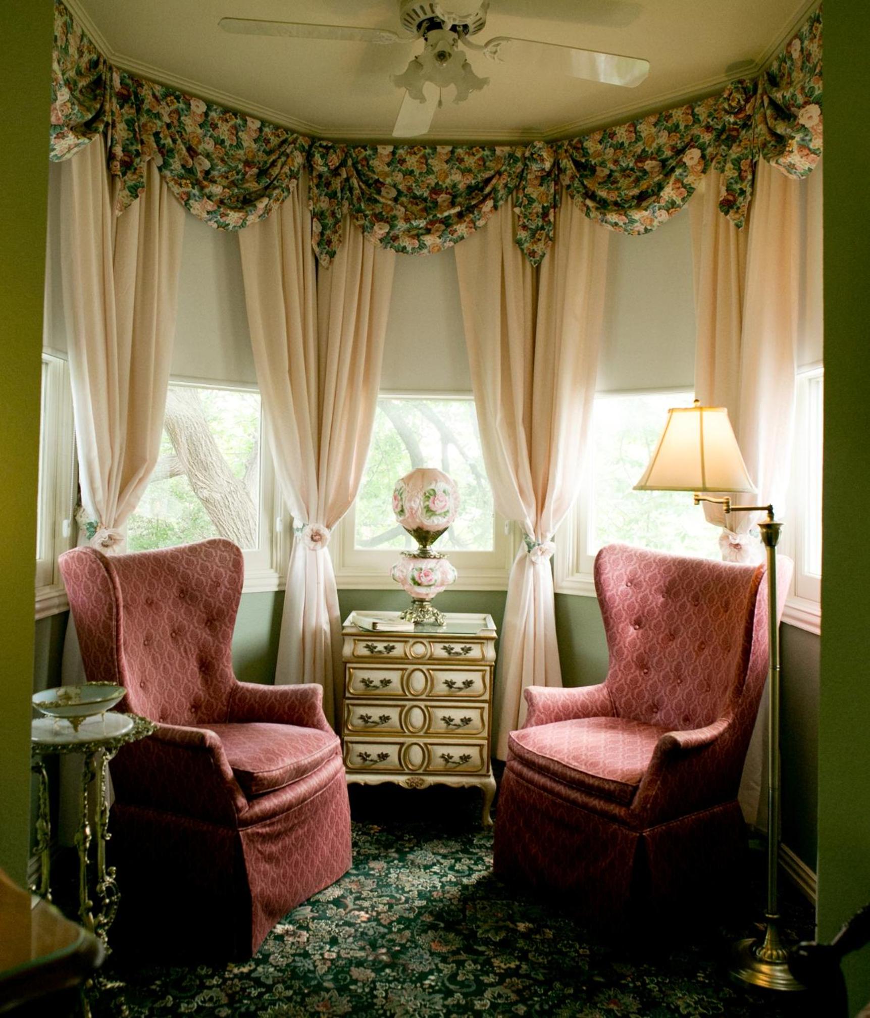 Standard Double Room - Photo 1