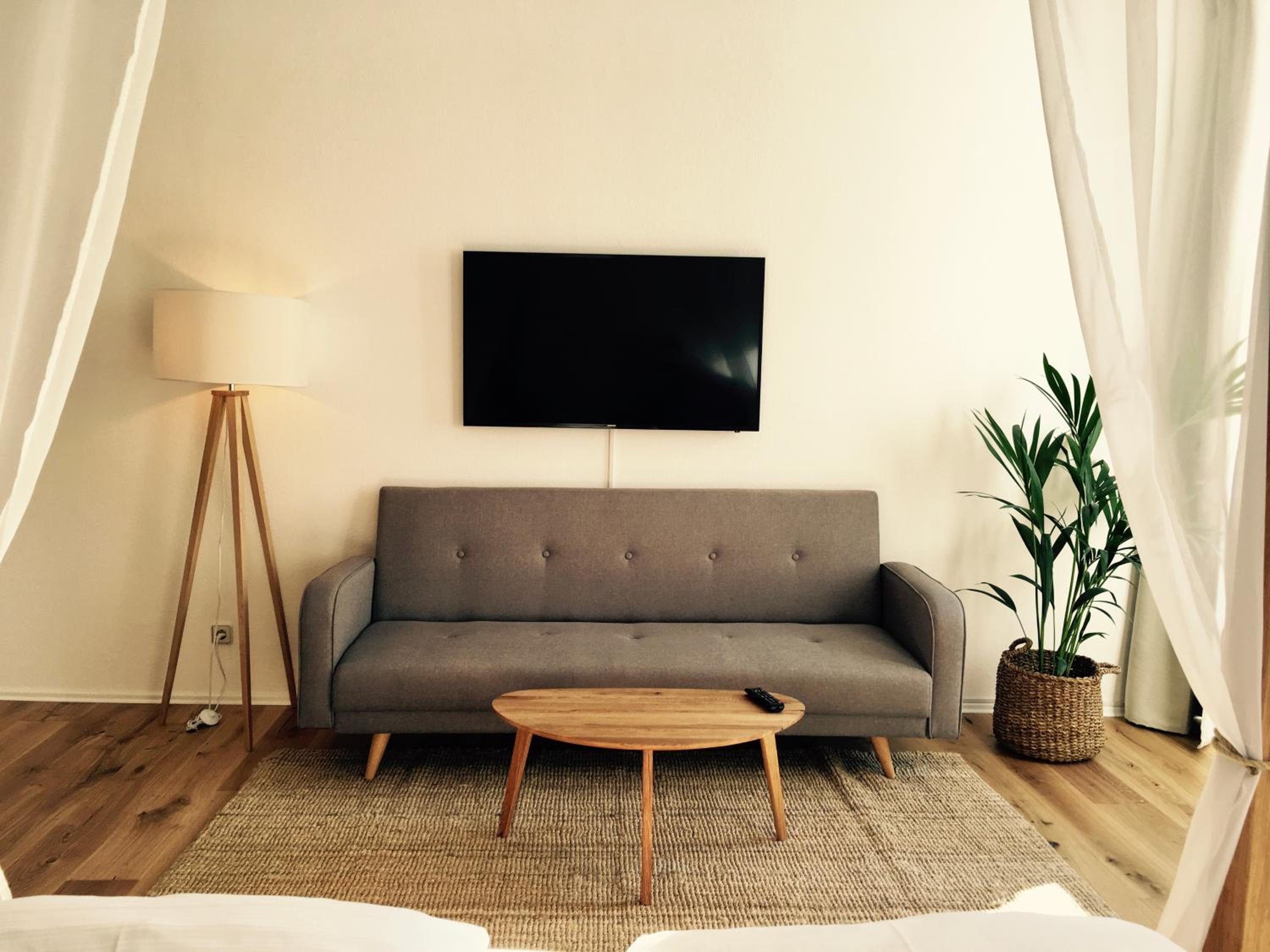 Suite with City View - Photo 4