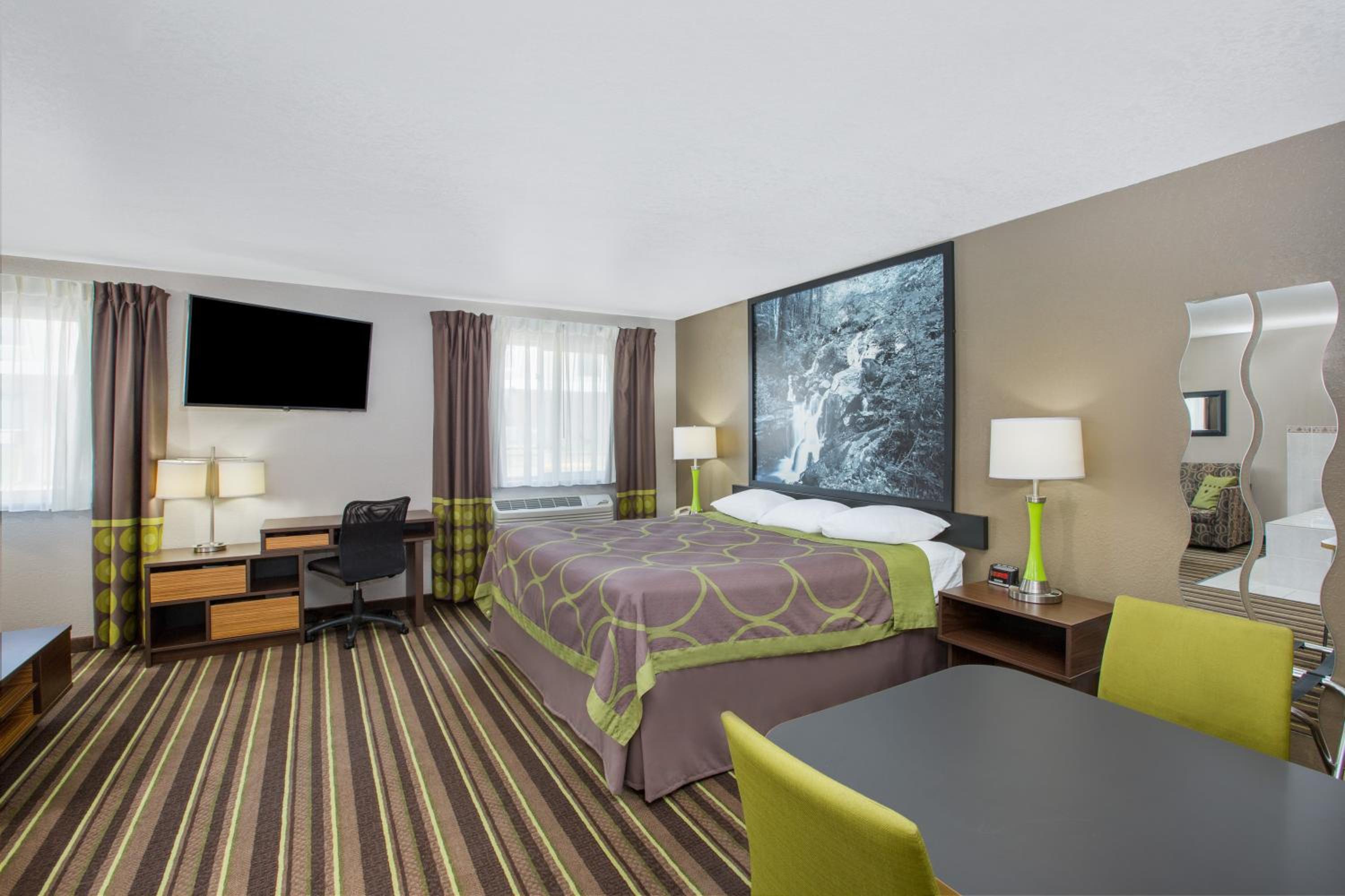 Deluxe King Studio Suite - Non-Smoking - Photo 5