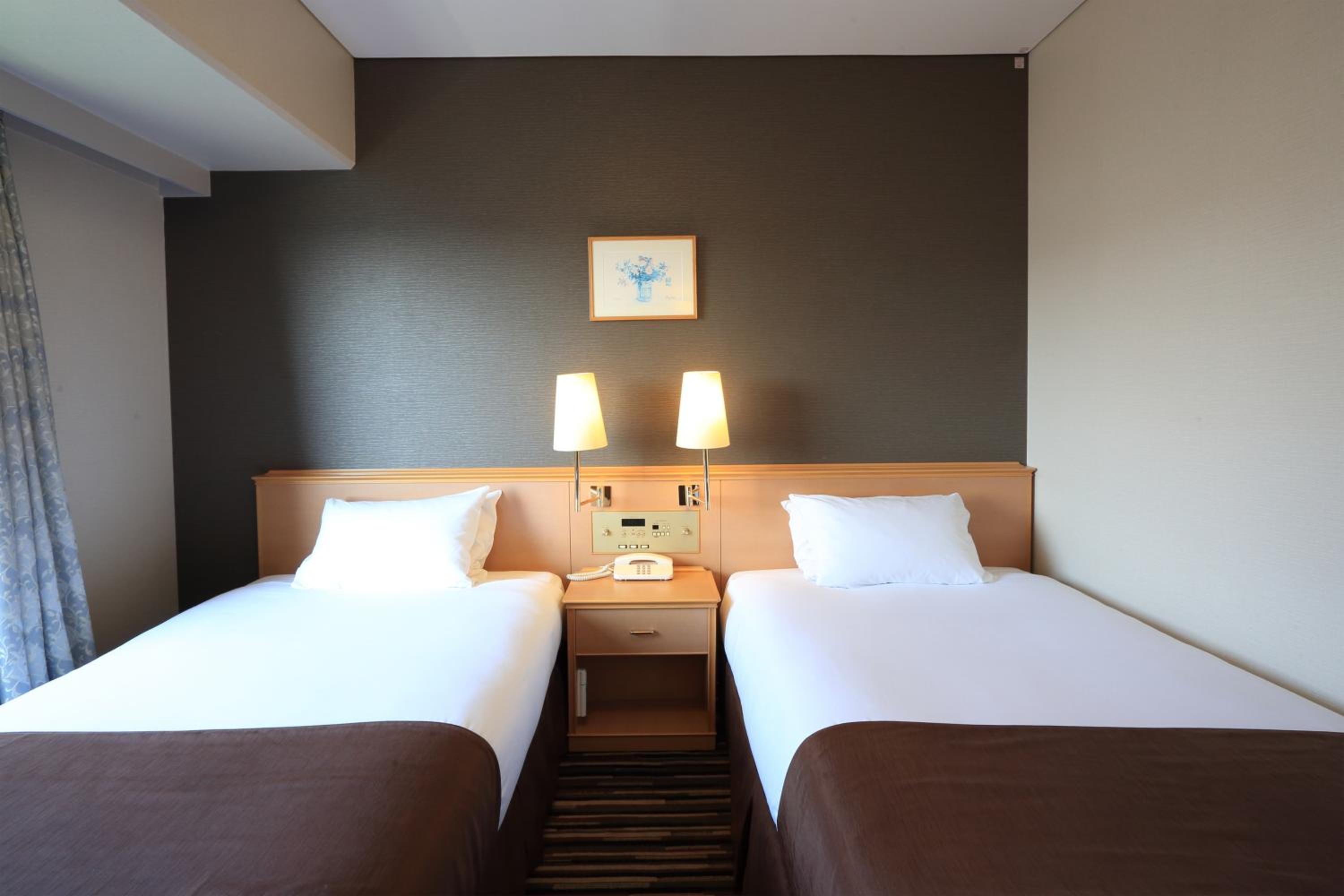 Standard Twin Room - Smoking - Photo 8