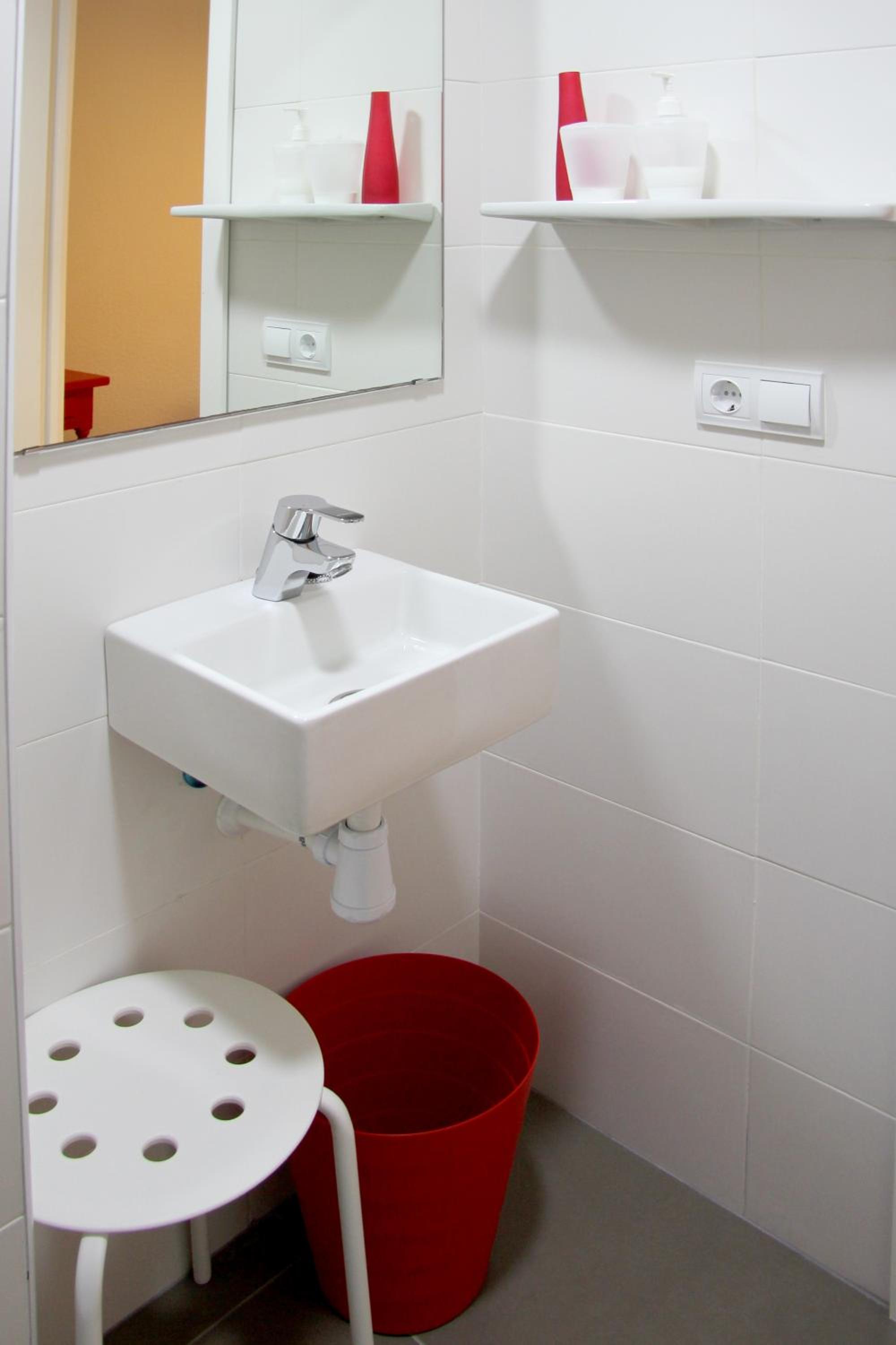 Double or Twin Room - Photo 4