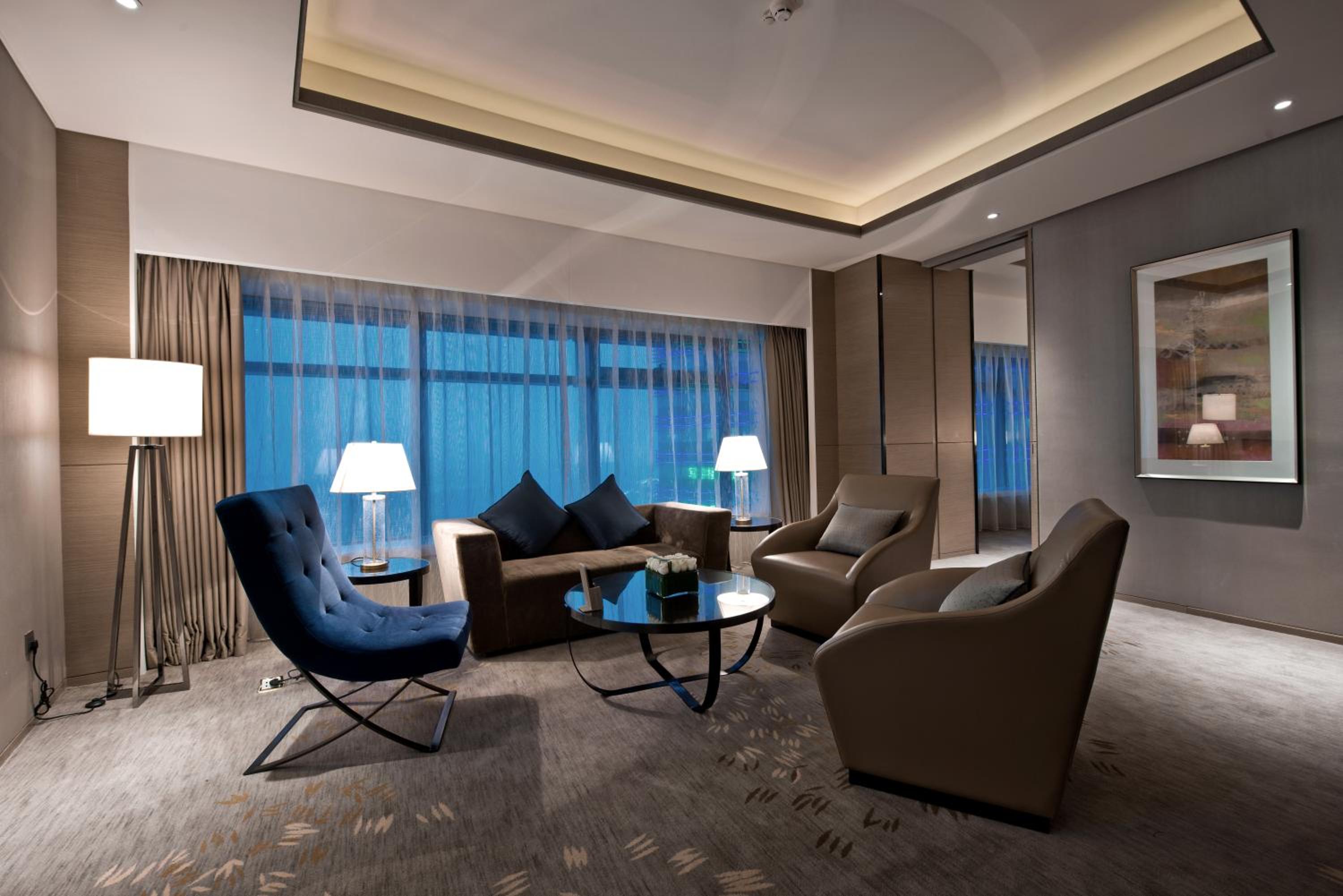 Executive King Suite with Lounge Access