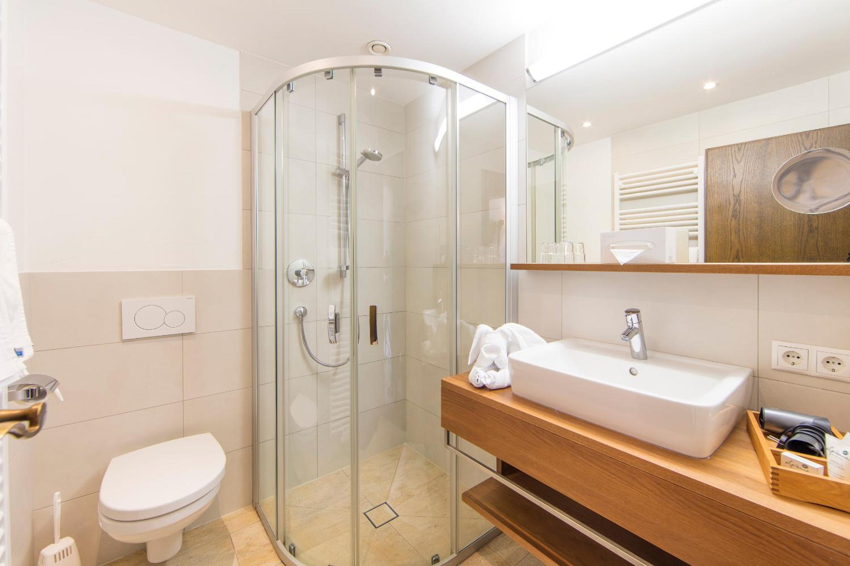 Standard Double Room - Photo 4