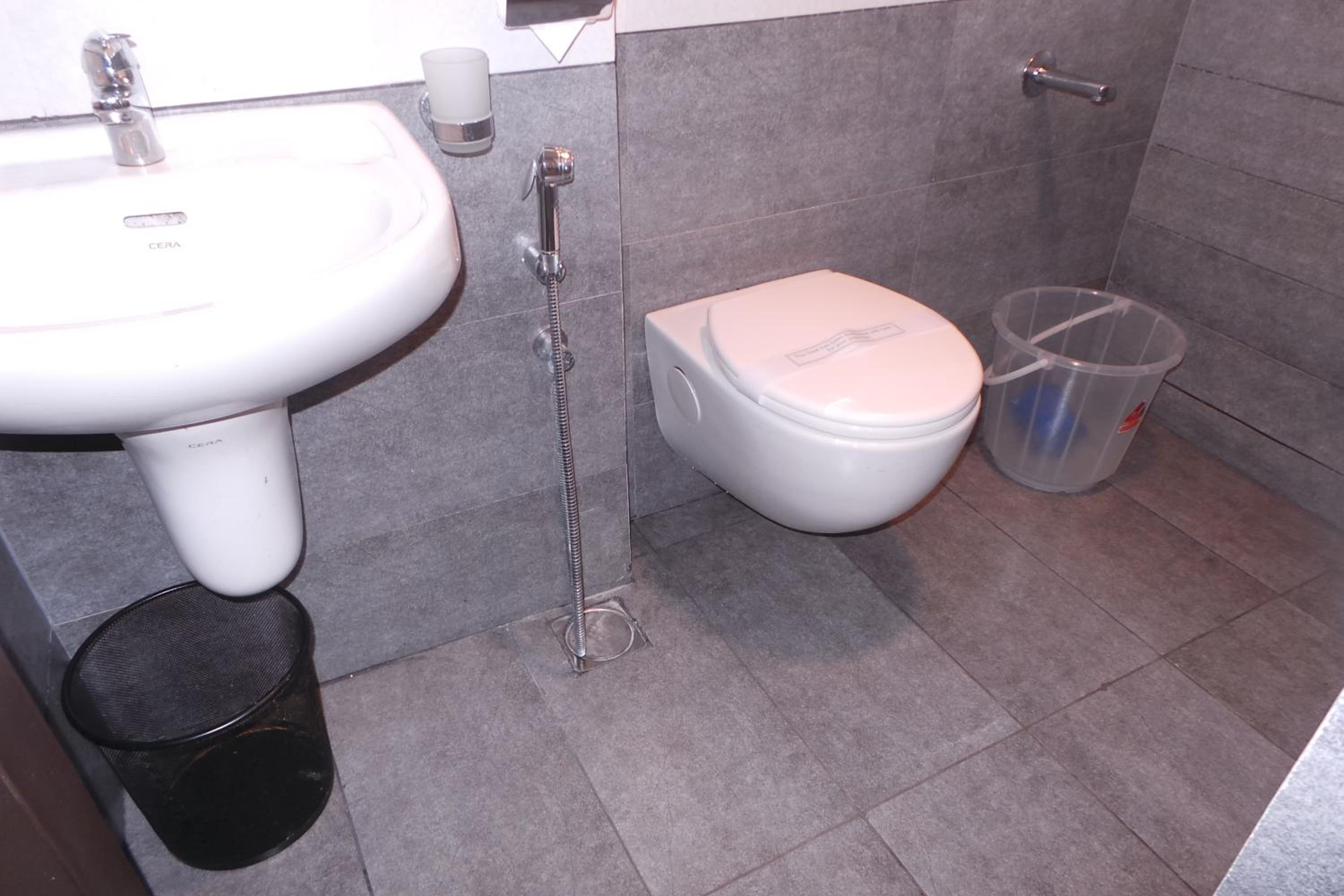 Deluxe Double Room - Photo 7