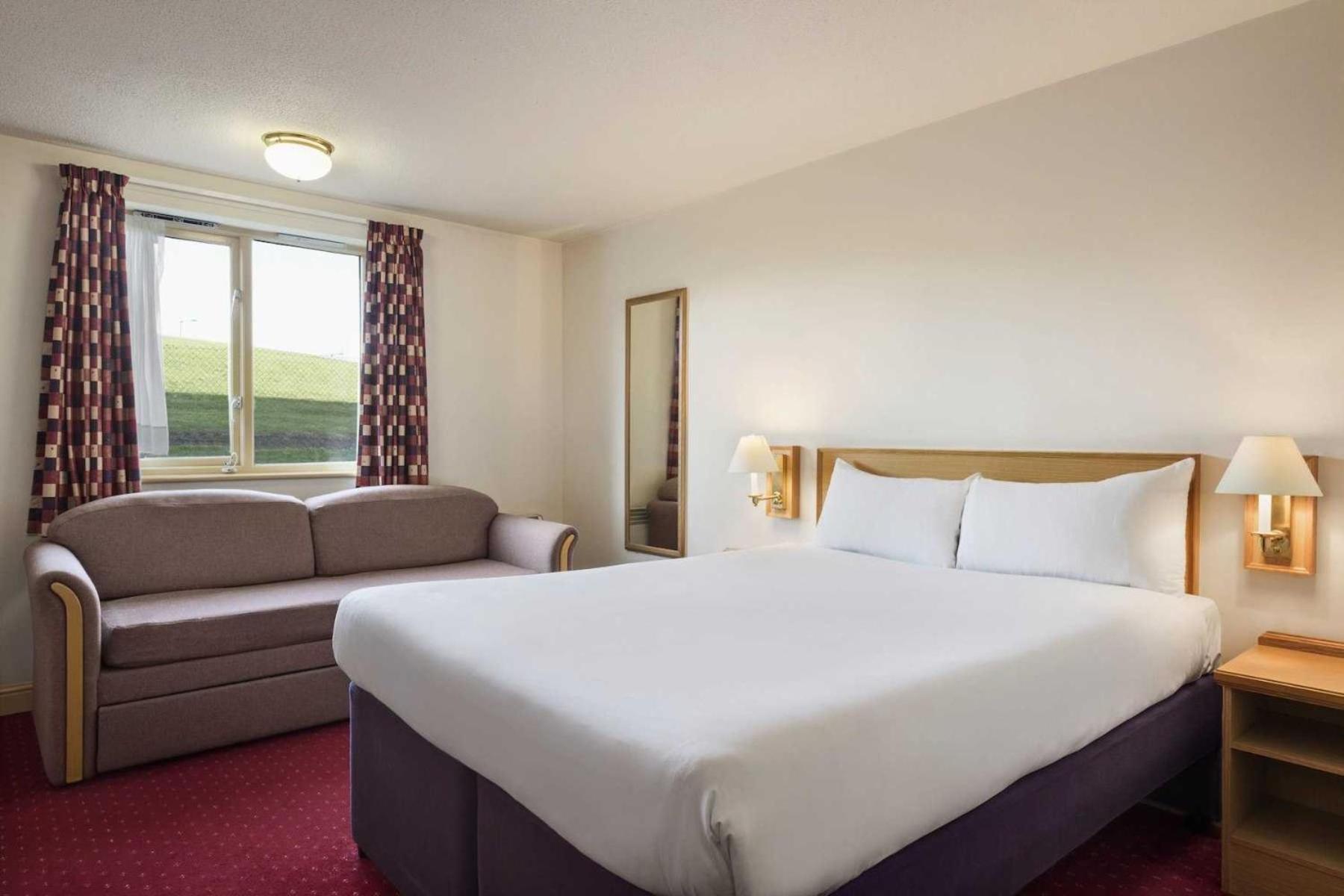 Double Room with Sofa Bed photo 1