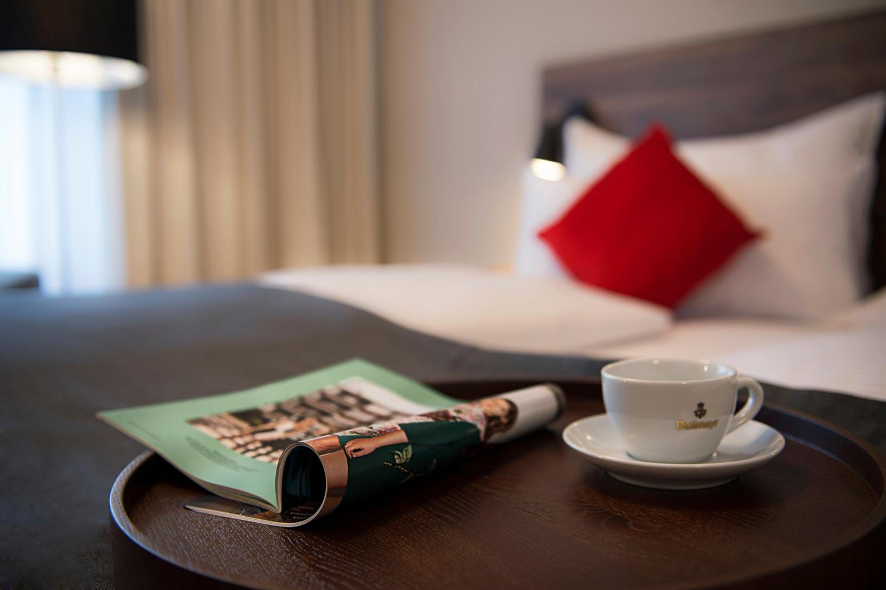 Suite - Photo 2