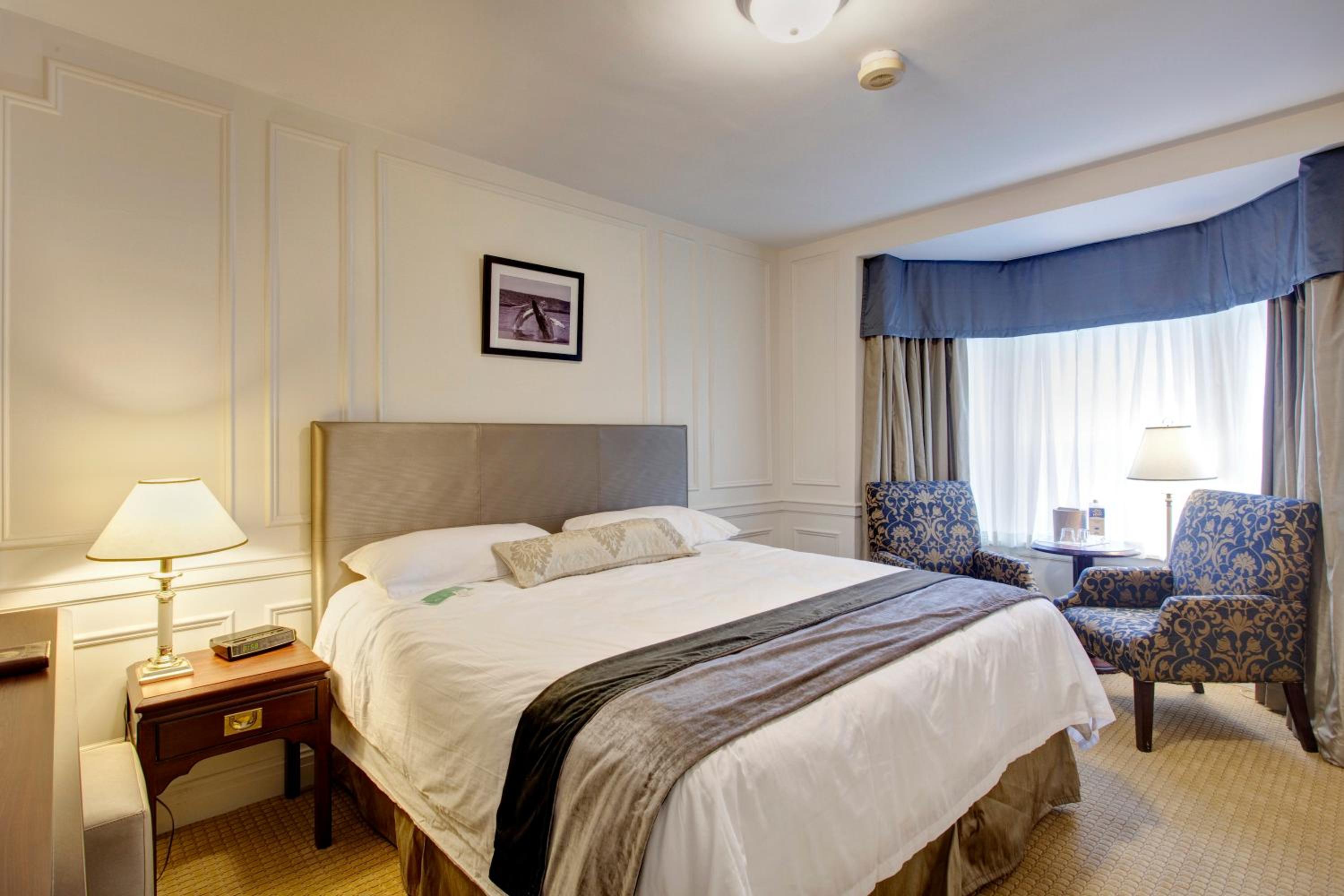 King Room - Non-Smoking - Photo 1