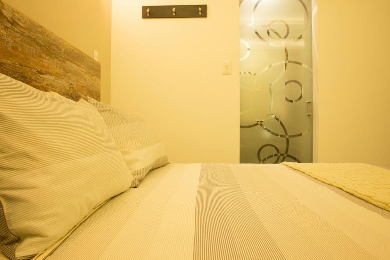 Deluxe Double Room with Balcony photo 3