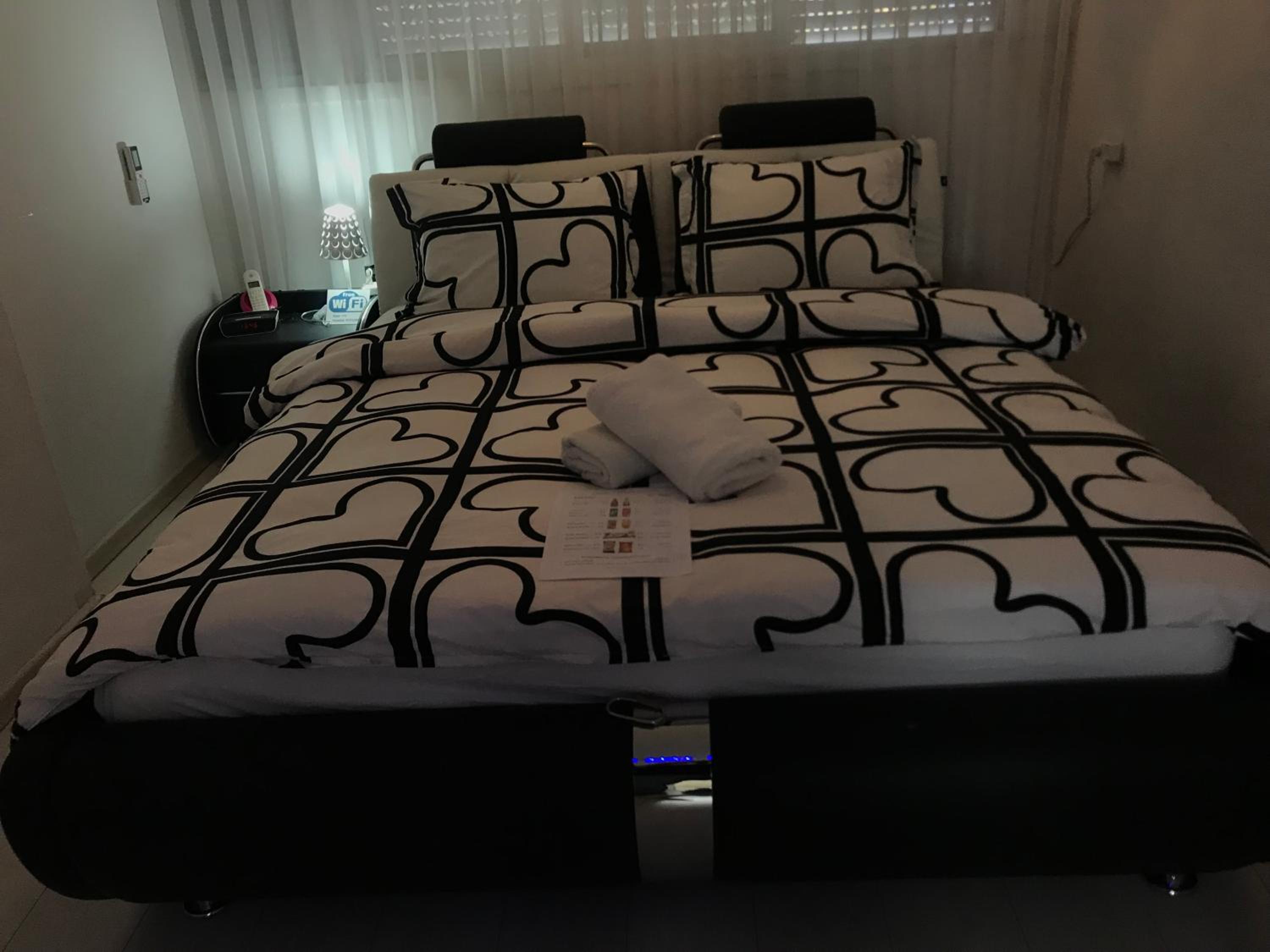 Queen Room - Photo 31