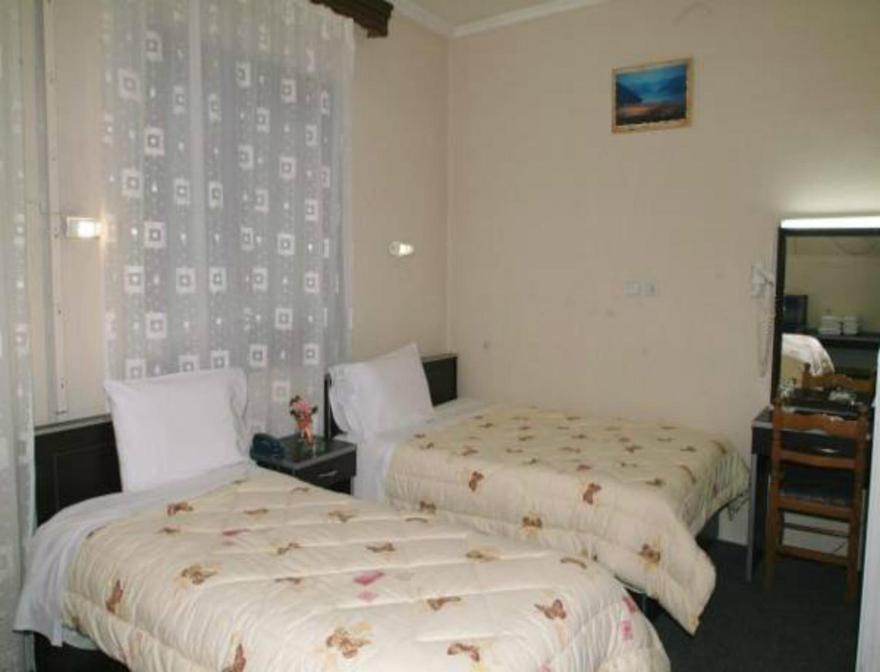 Double or Twin Room - Photo 1