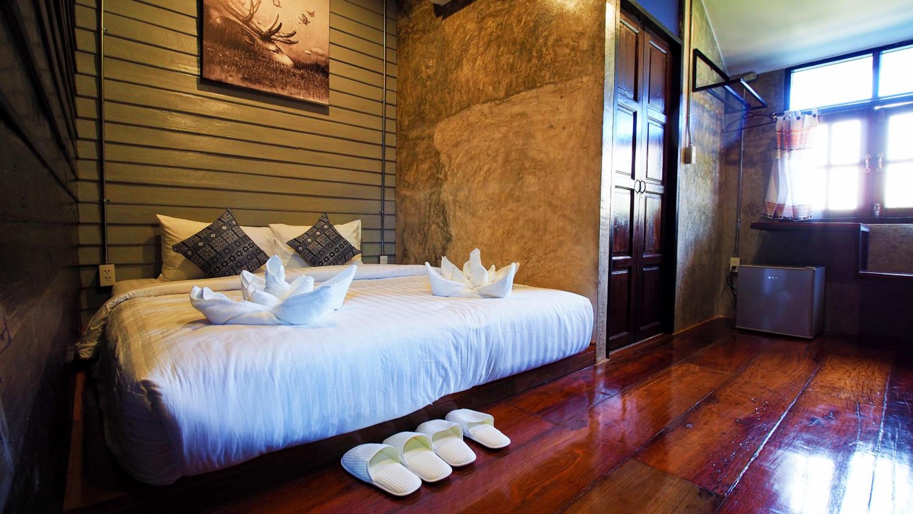 Standard King Room photo 1