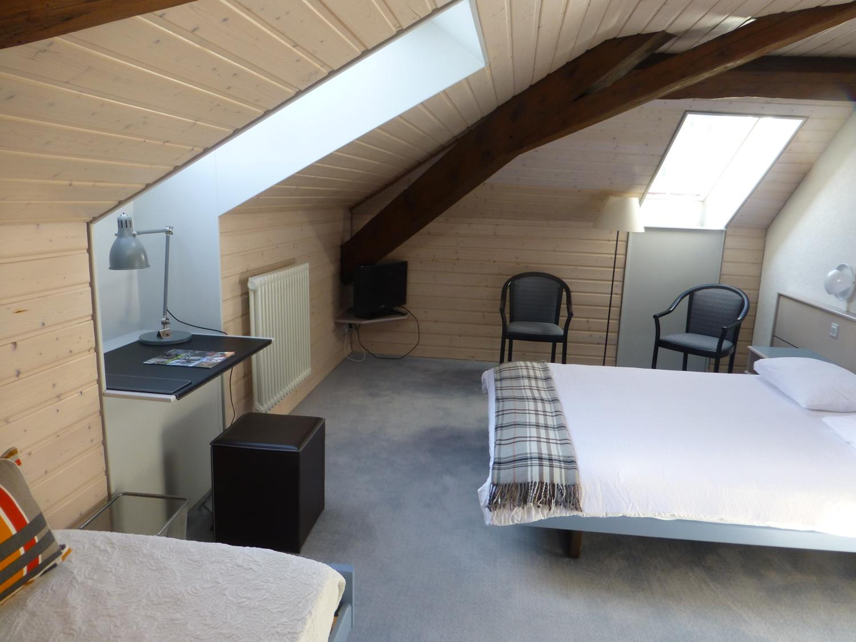 Double Room - Photo 6