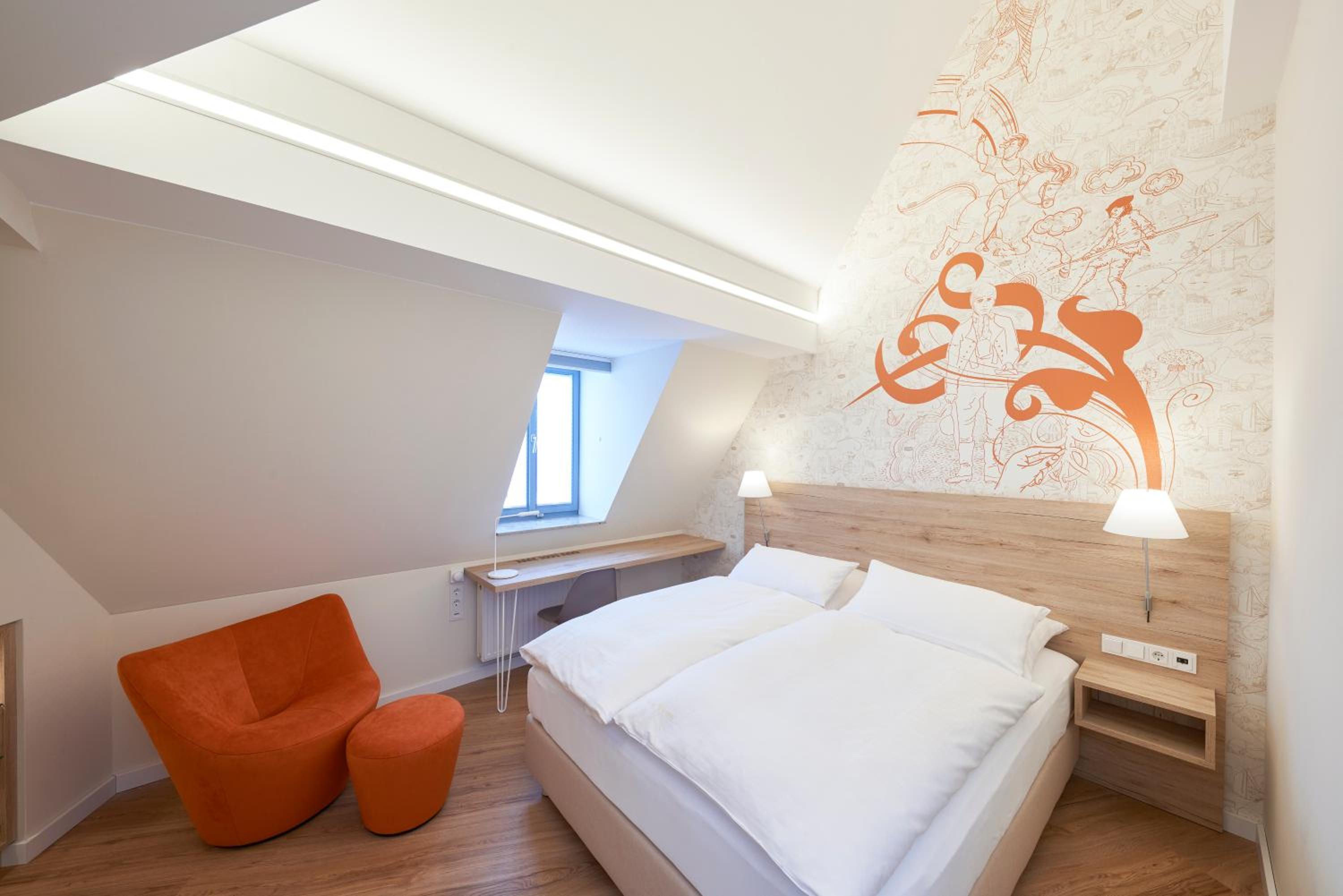 Double Room - Attic thumbnail 5