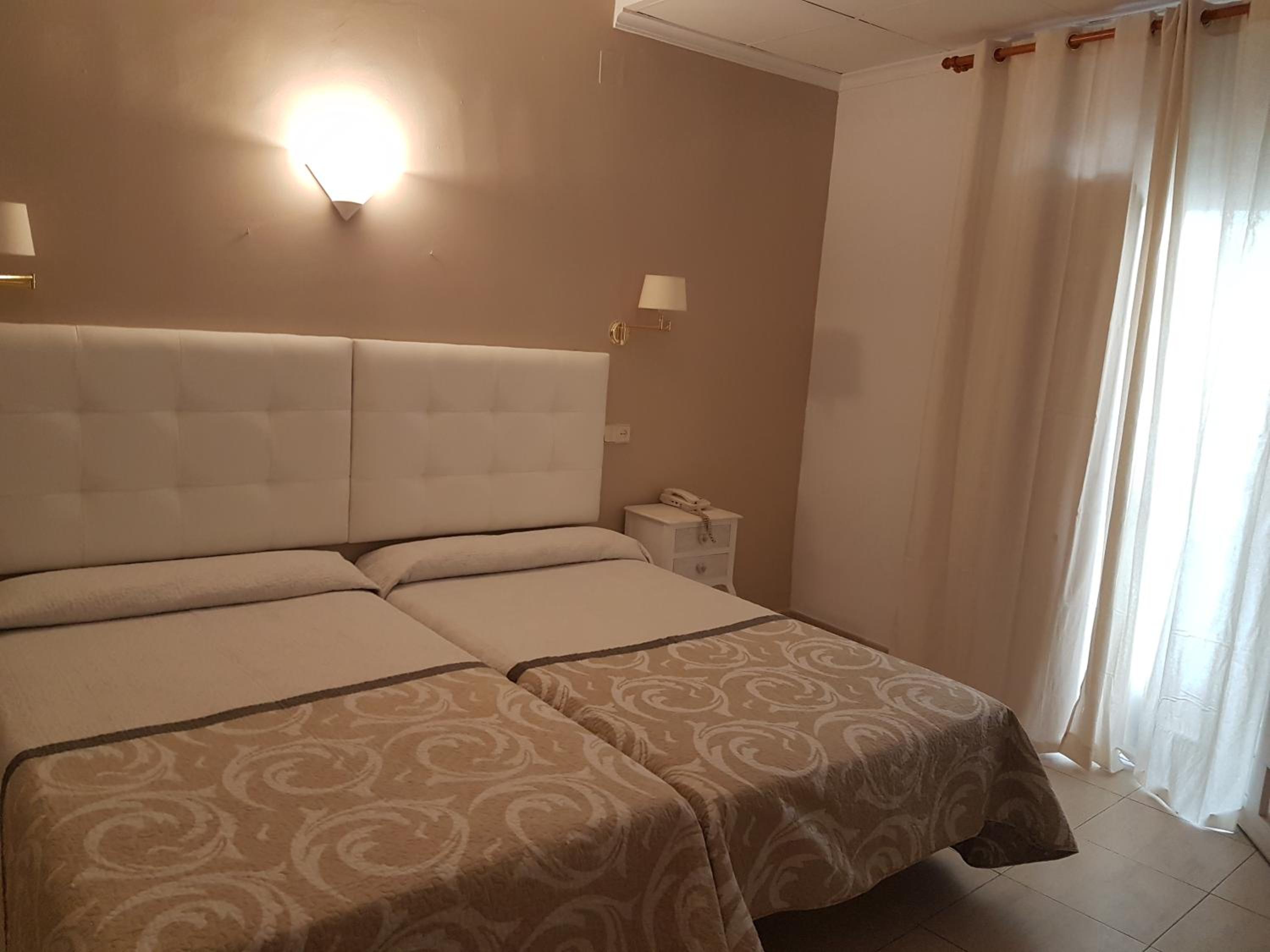Habitación Doble o con Dos Camas