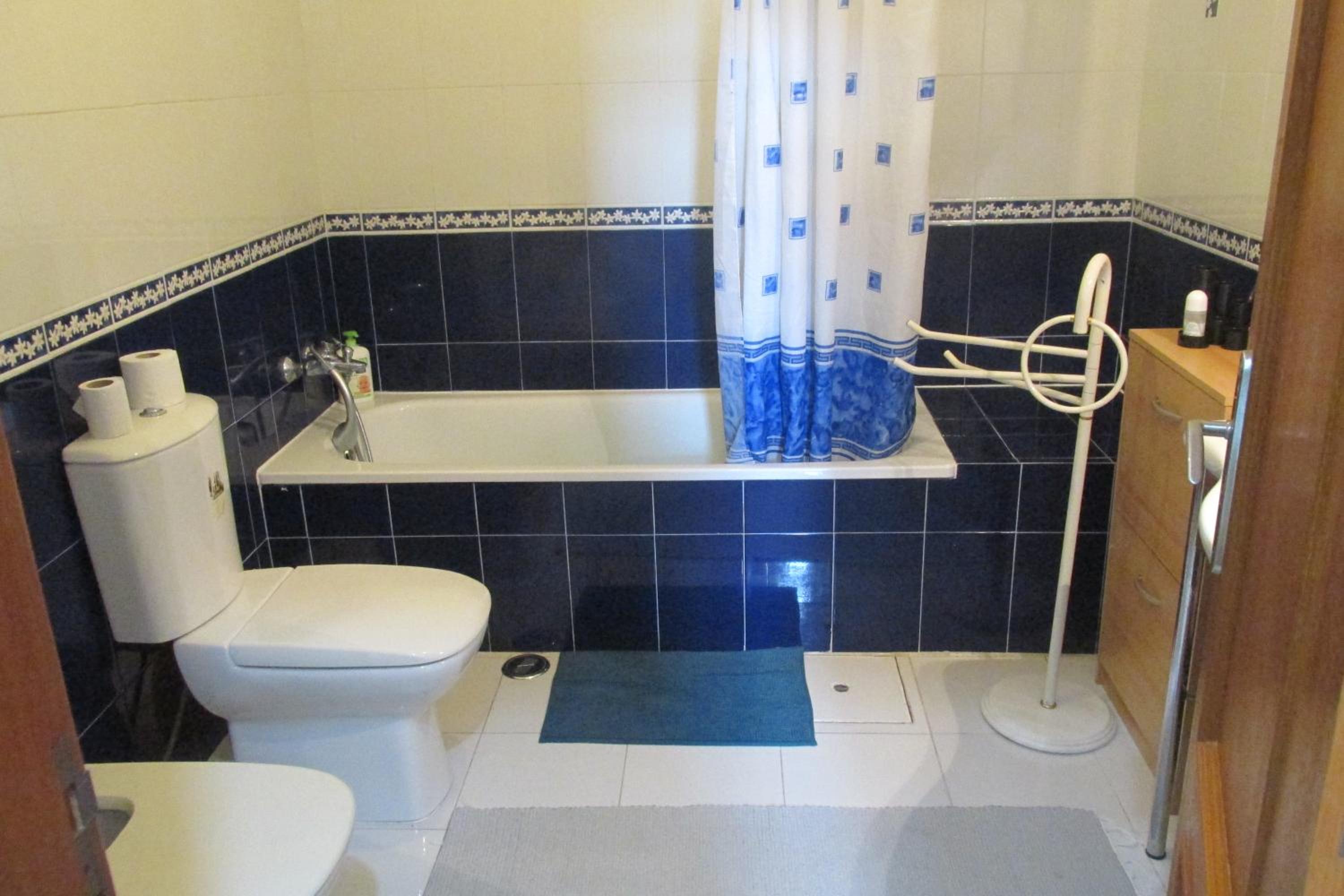 Double or Twin Room with Shared Bathroom photo 3