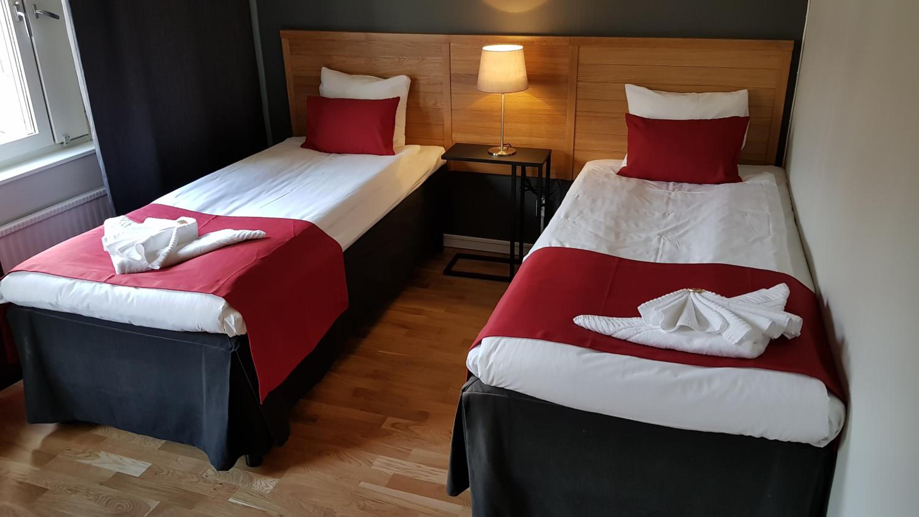 Twin Room - Photo 1