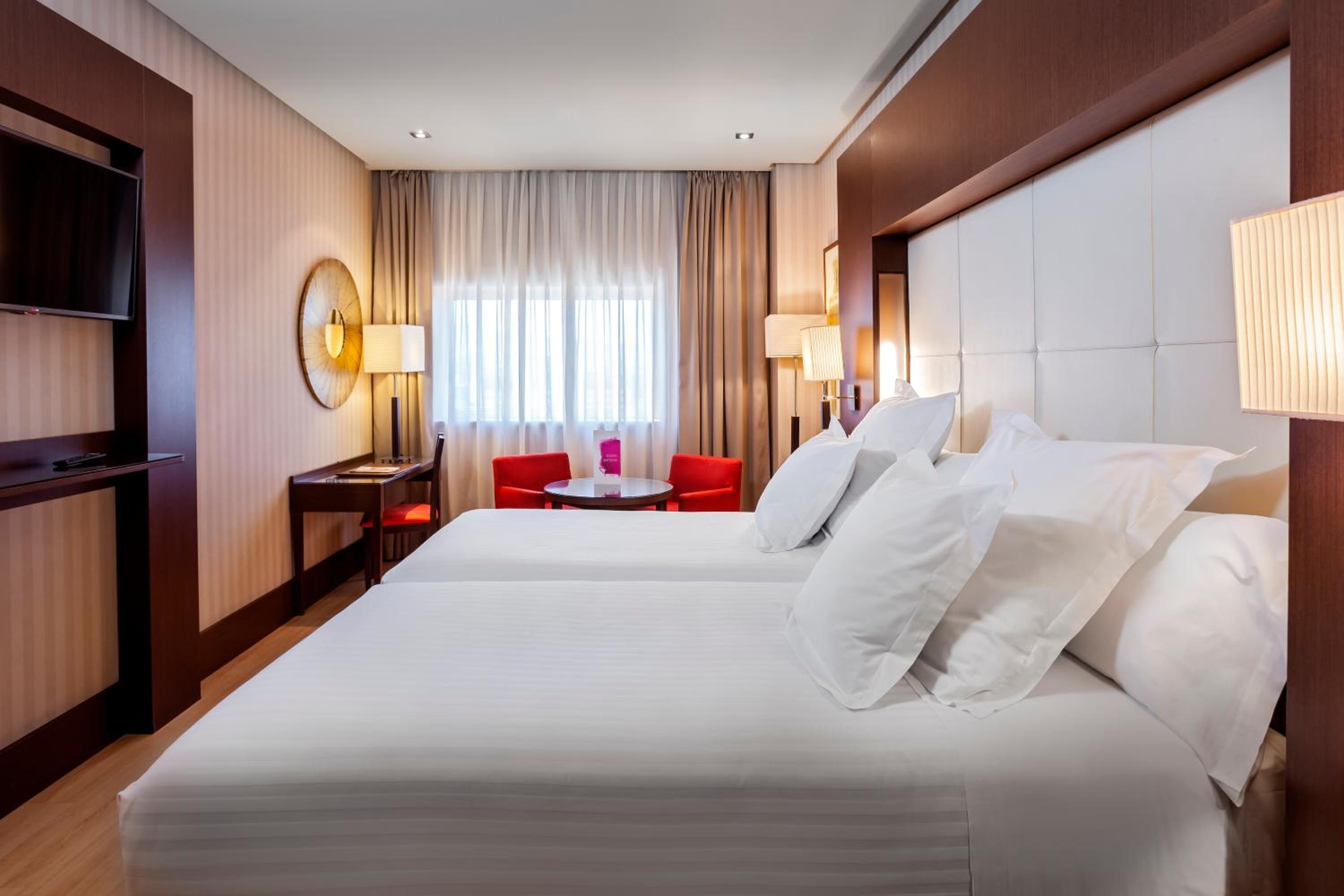 Superior Triple Room (2 Adults + 1 Child) - Photo 3