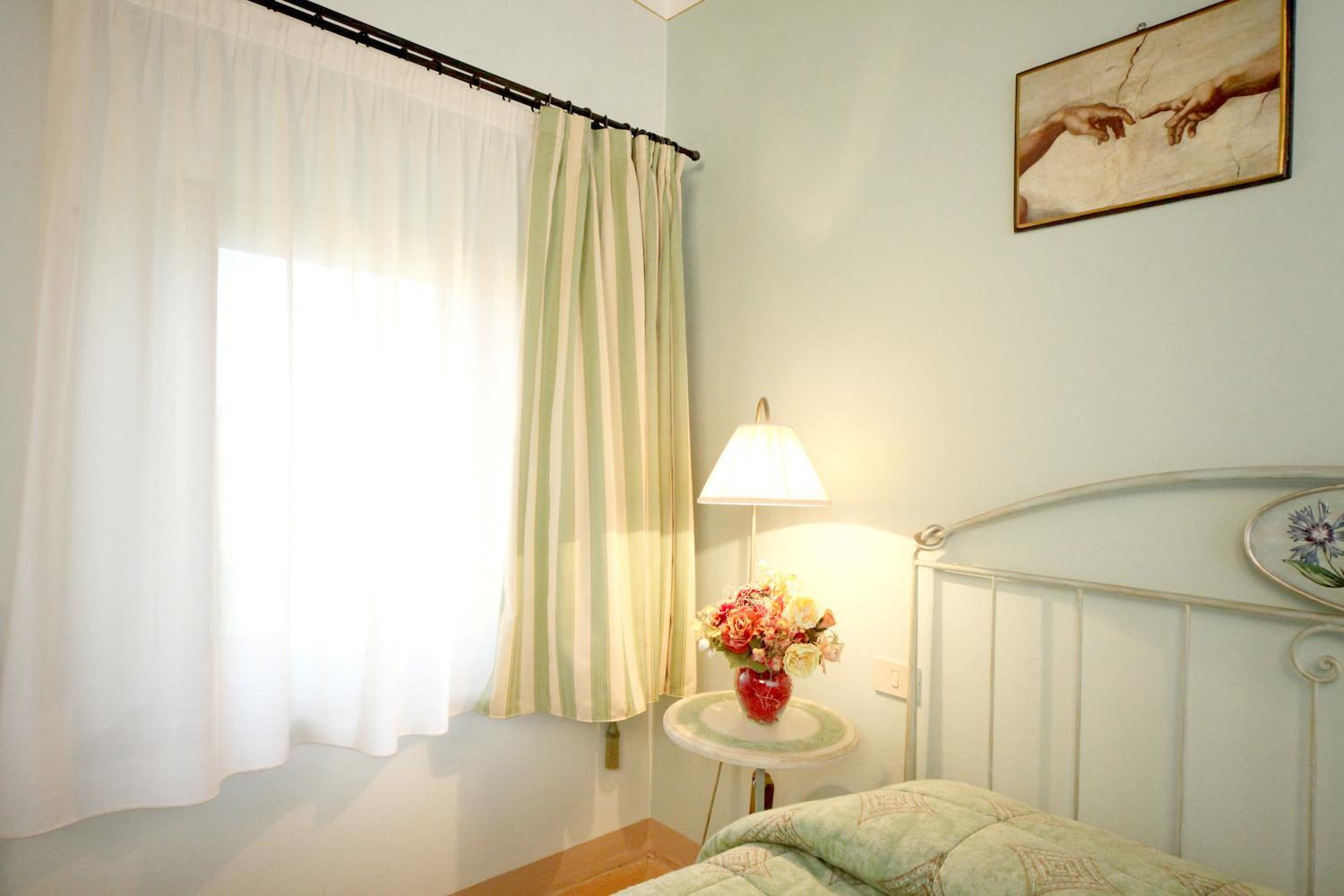 One-Bedroom Apartment with Valley View