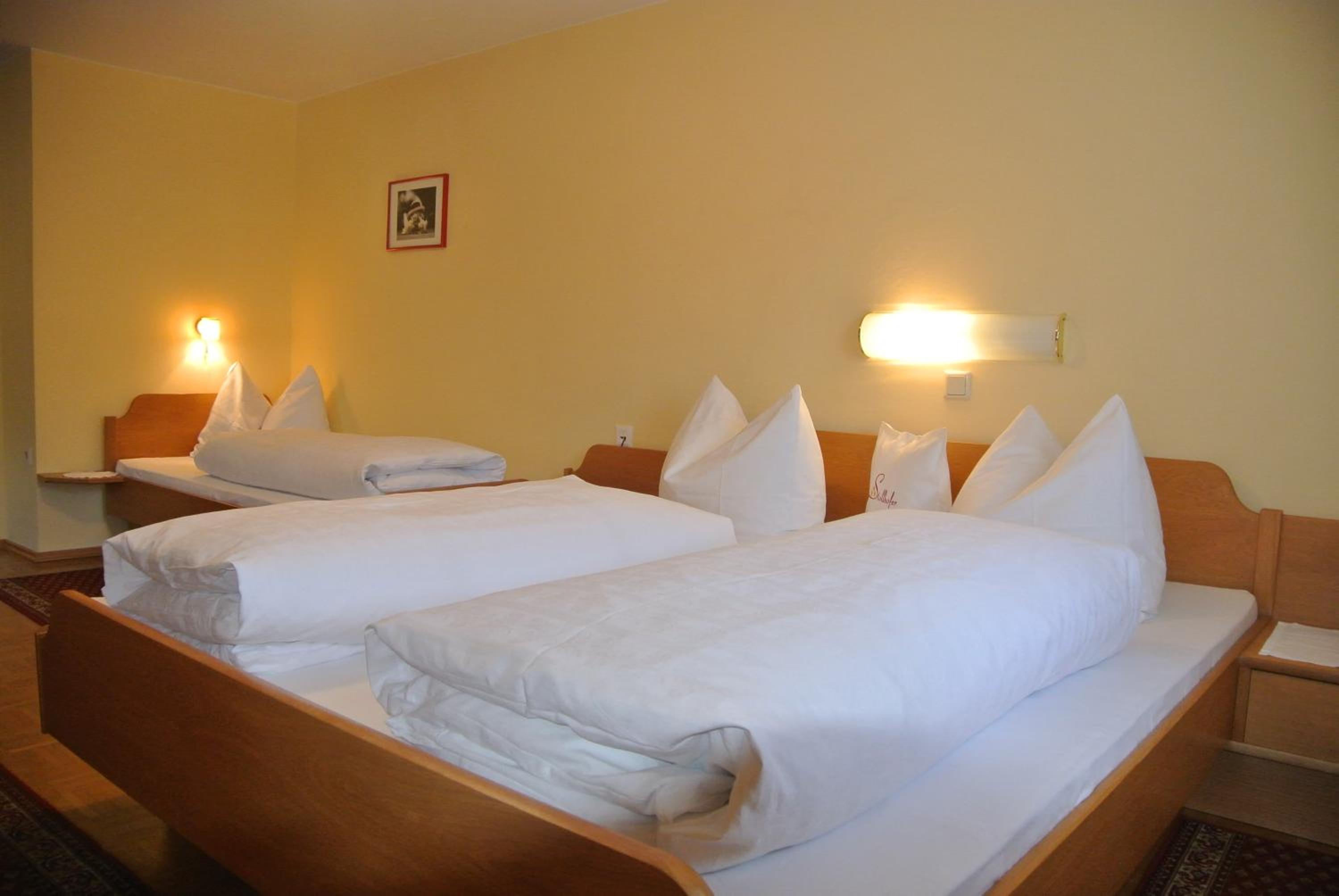 Standard Triple Room - Photo 5