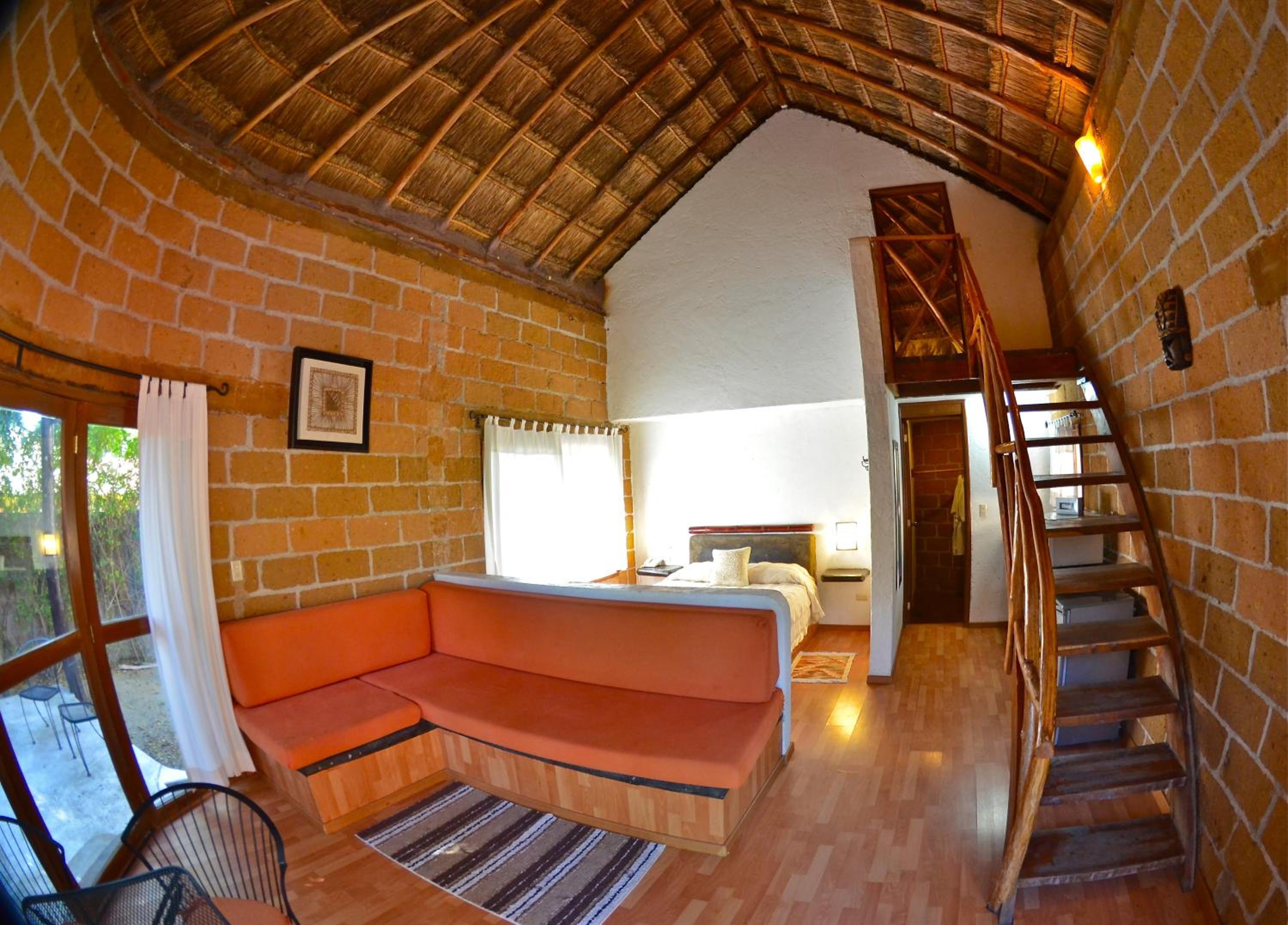 Bungalow (5 Adults)