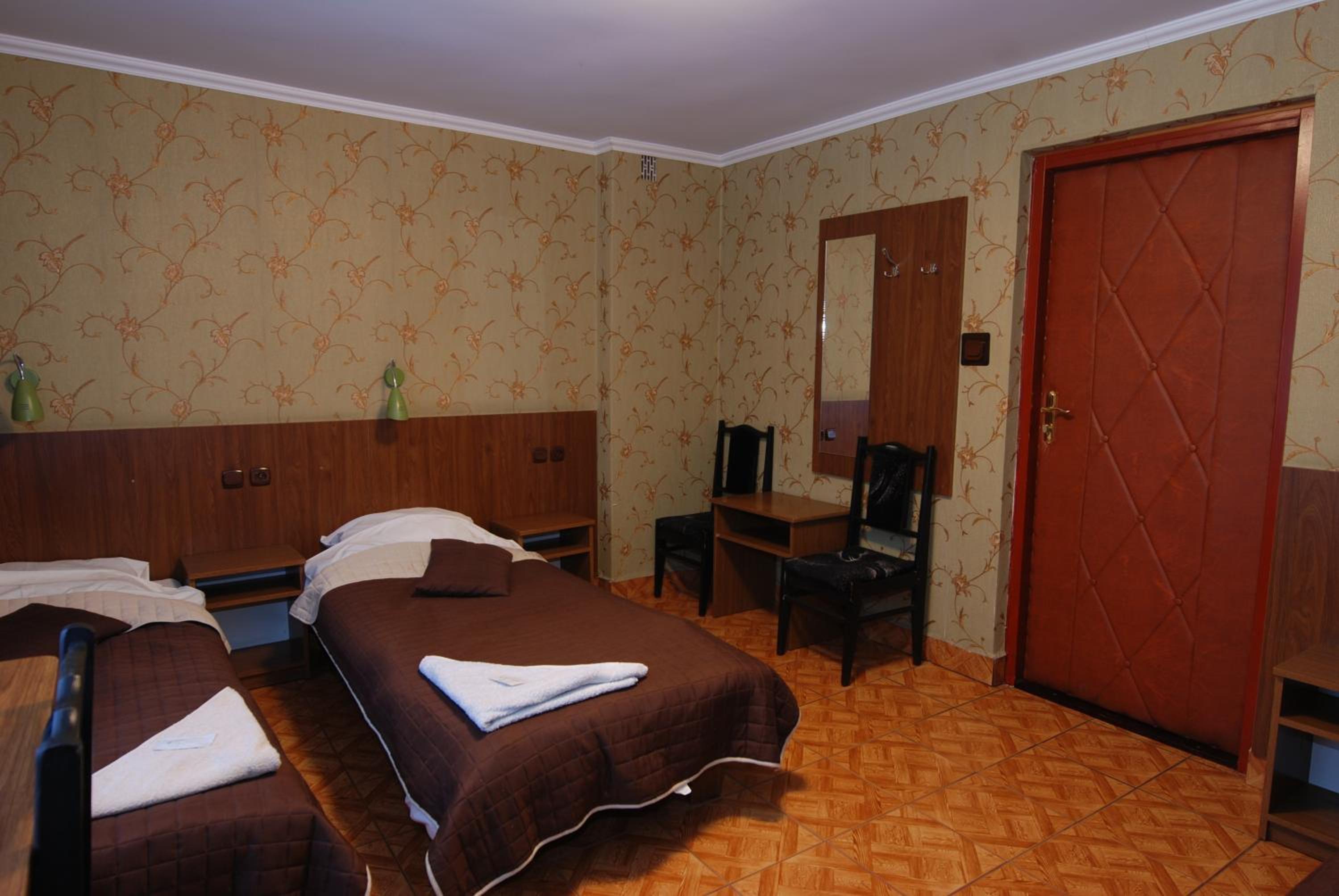Standard Triple Room - Photo 1
